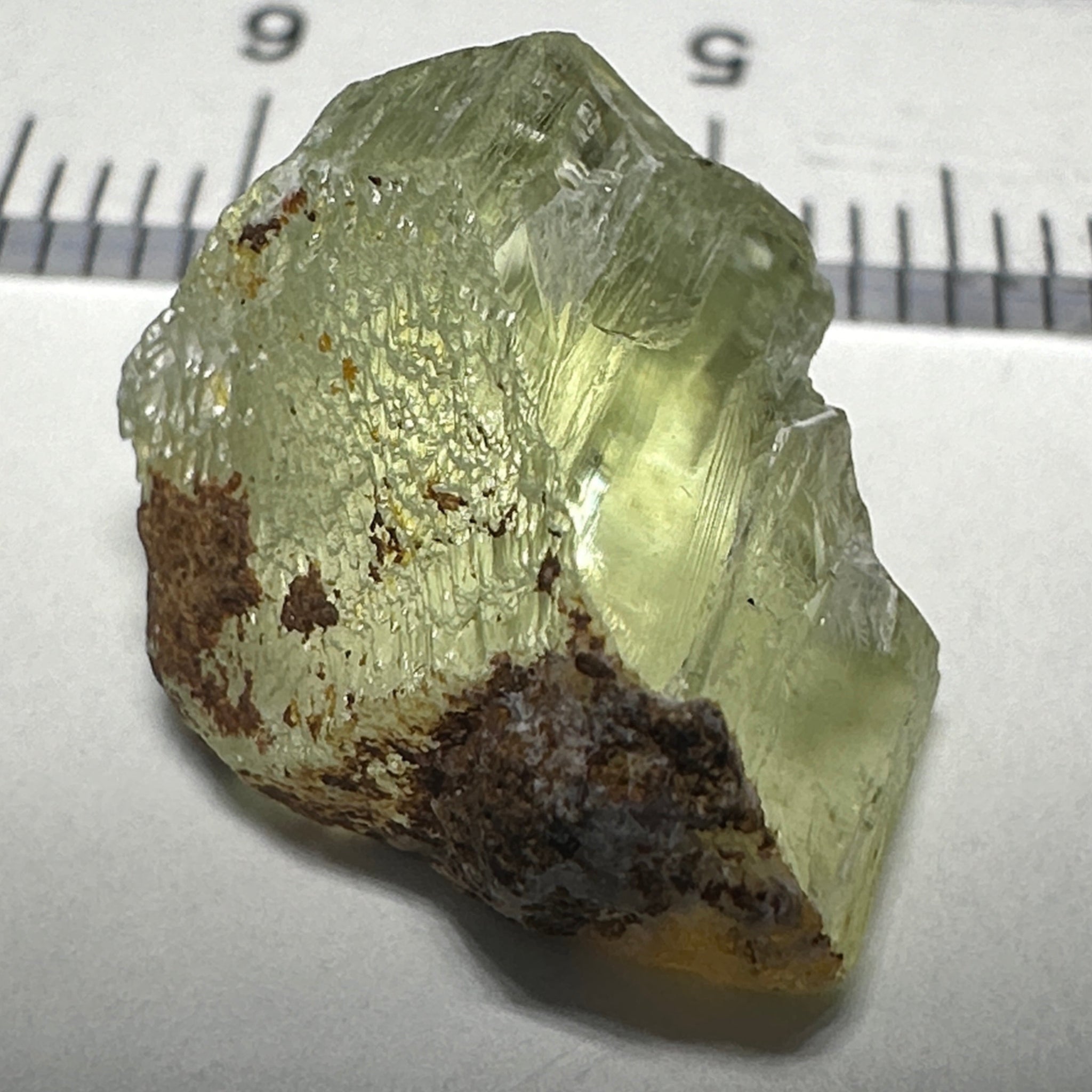 Tremolite Crystal, 13.66ct, Merelani, Tanzania, Untreated Unheated. Crack inside, the rest is vvs-if, see pic. Beautiful soft lime green colour