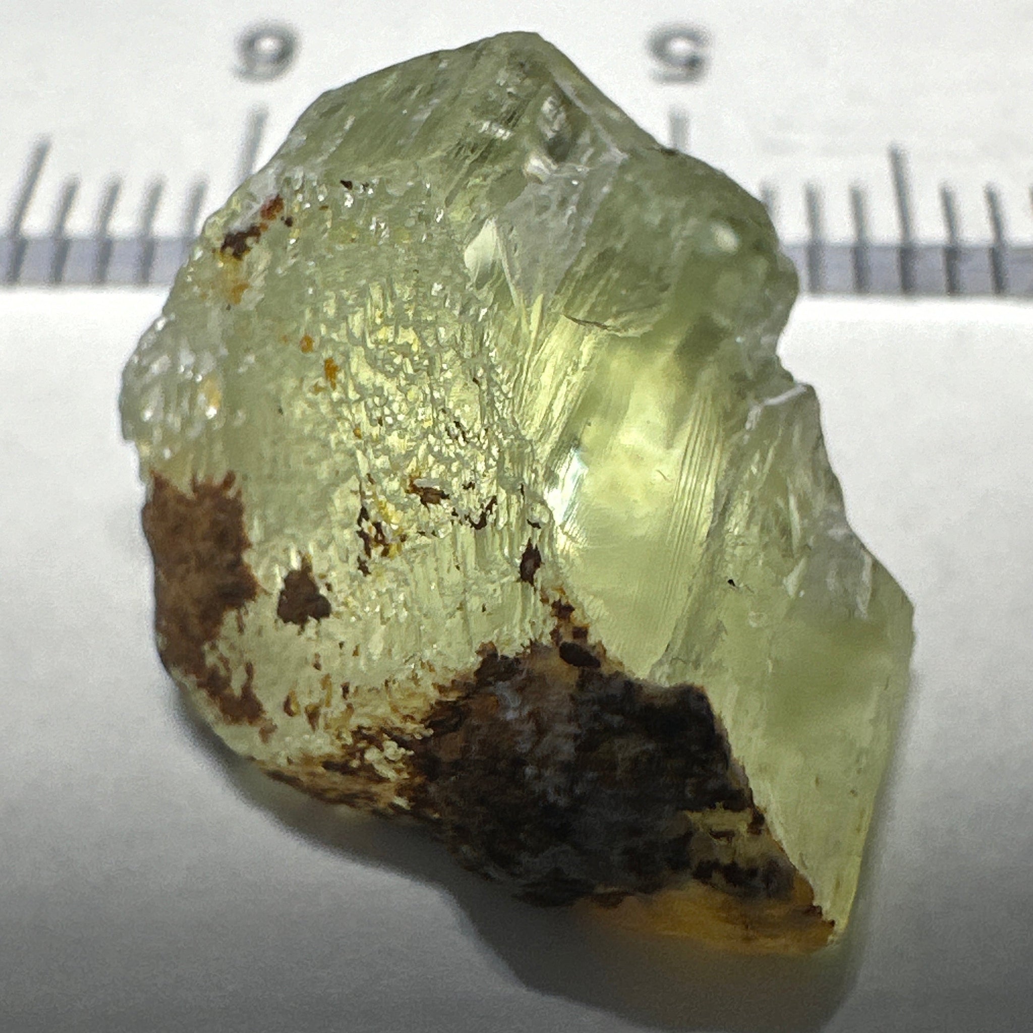 Tremolite Crystal, 13.66ct, Merelani, Tanzania, Untreated Unheated. Crack inside, the rest is vvs-if, see pic. Beautiful soft lime green colour