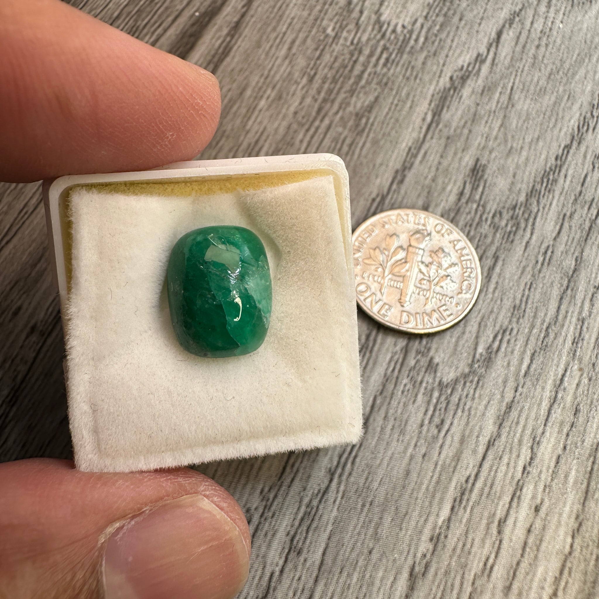 Tanzanian Emerald Cabochon, 4.97ct, NO OIL, Untreated Unheated