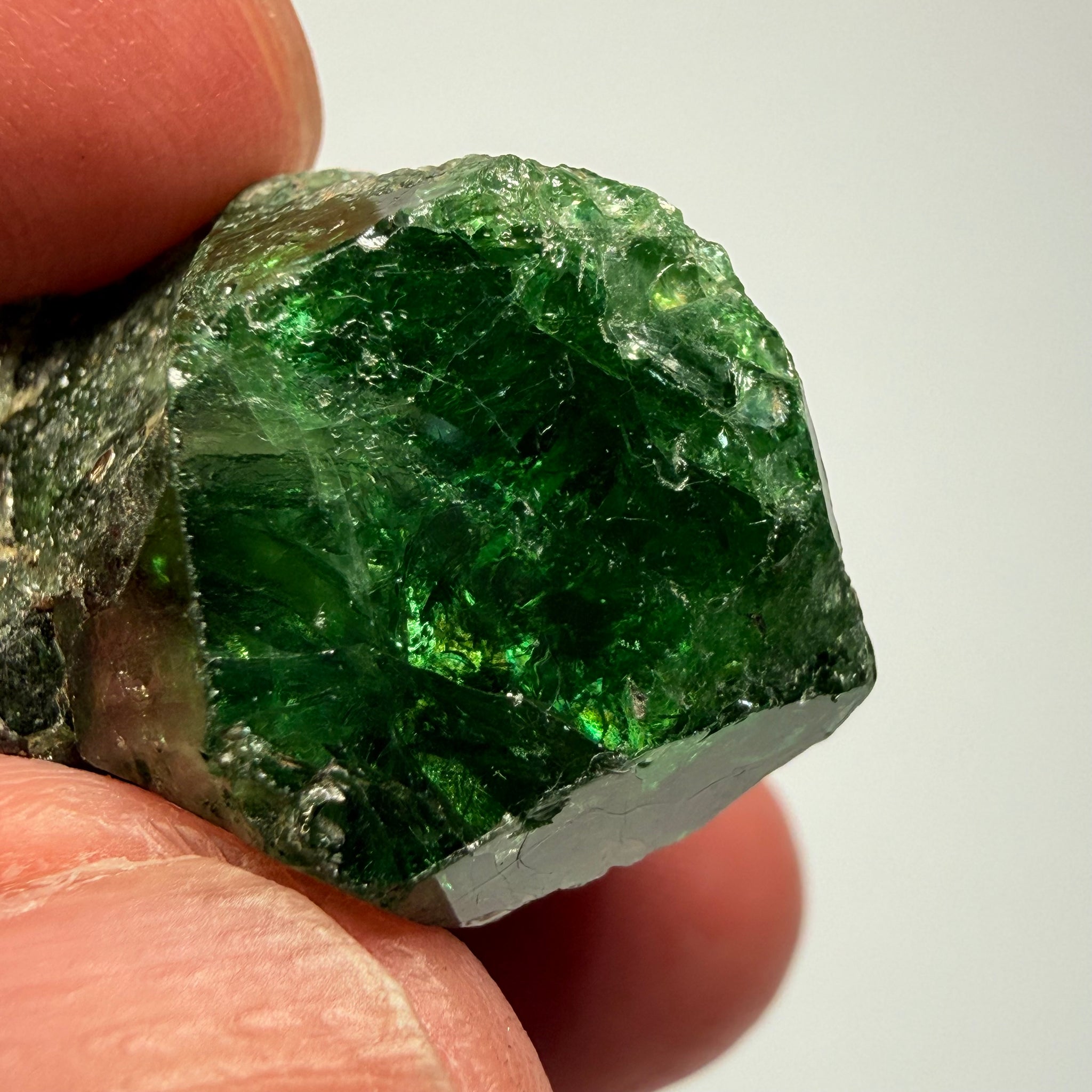 Tsavorite Garnet Crystal on matrix, 107.41ct, Merelani, Tanzania, Untreated Unheated