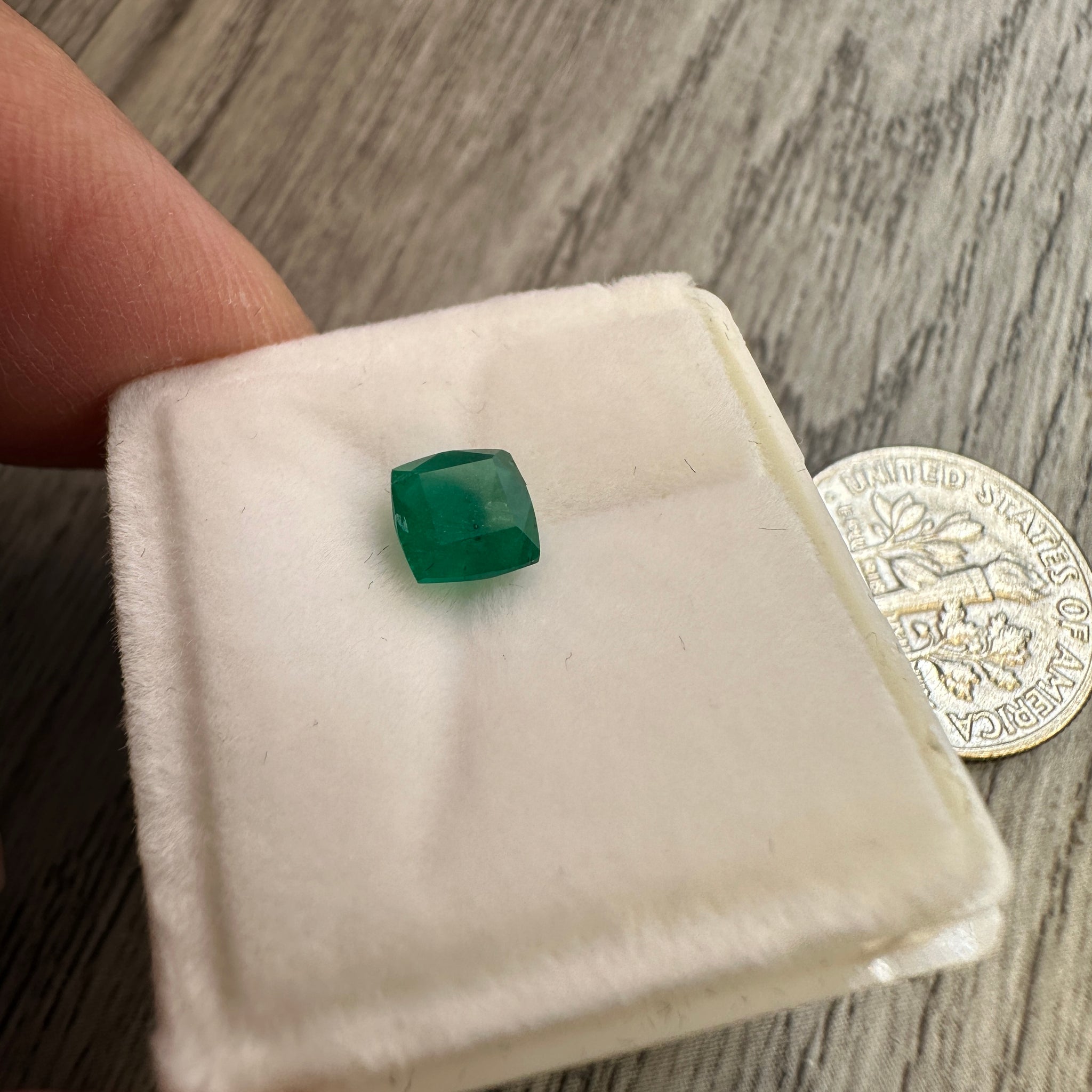 Emerald, 0.67ct, Tanzania, No Oil, Untreated Unheated