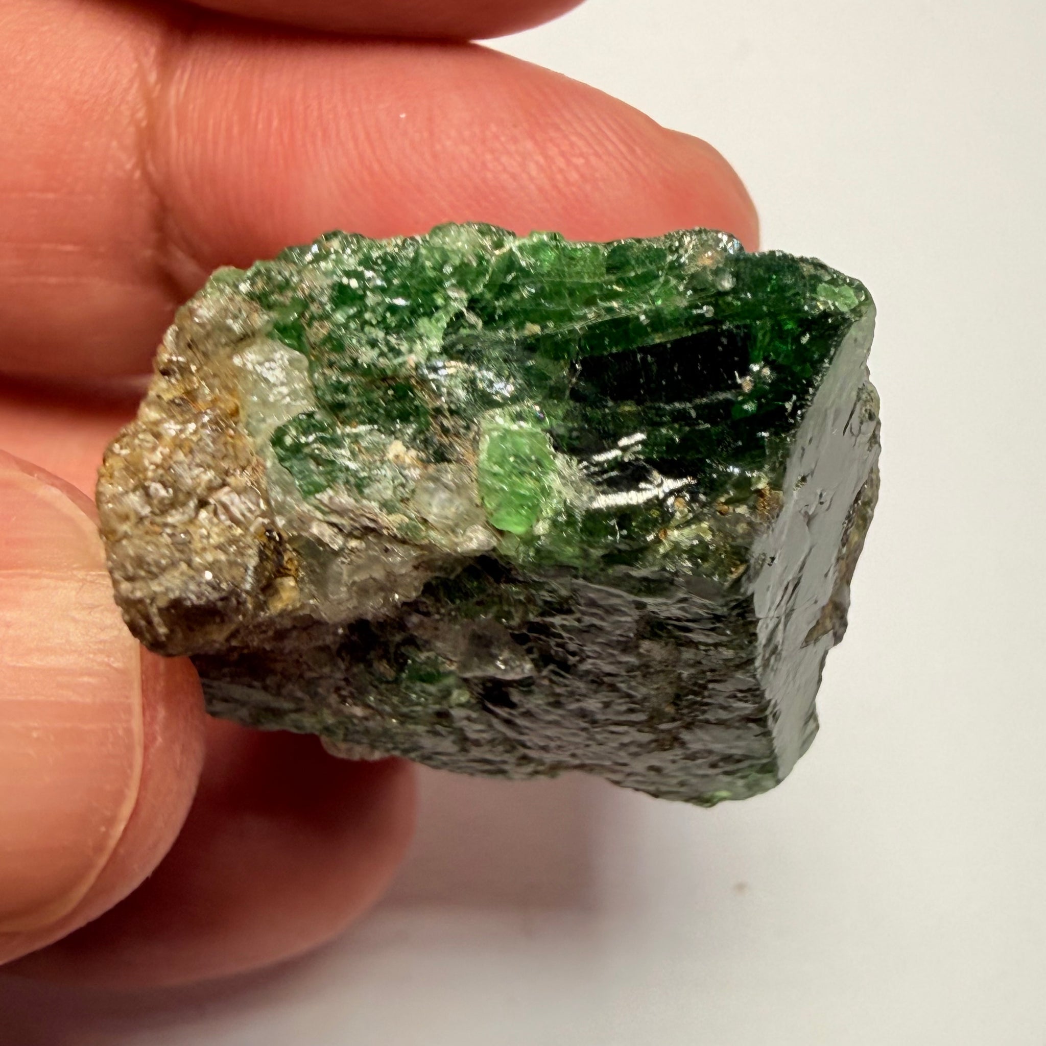 Tsavorite Garnet Crystal on matrix, 122.59ct, Merelani, Tanzania, Untreated Unheated