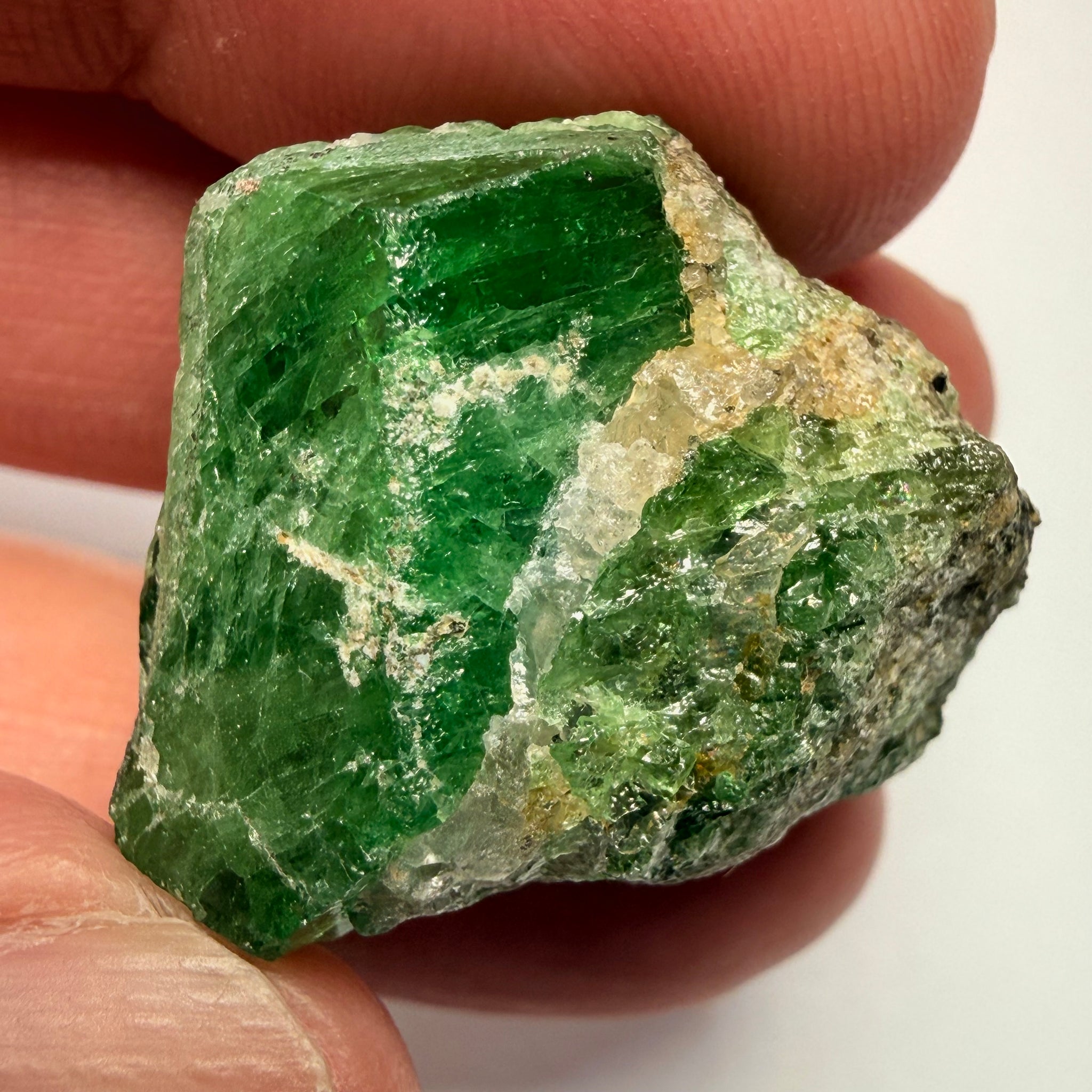 Tsavorite Garnet Crystal on matrix, 103.91ct, Merelani, Tanzania, Untreated Unheated