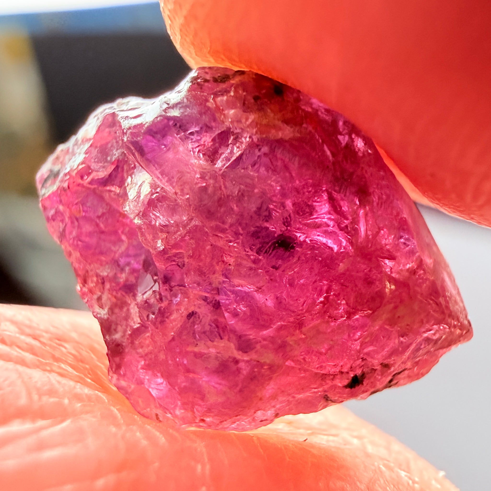 Winza Sapphire, 7.35ct, Tanzania, Untreated Unheated, half of the stone can be ground off, other half vs, see pics in hand backlit