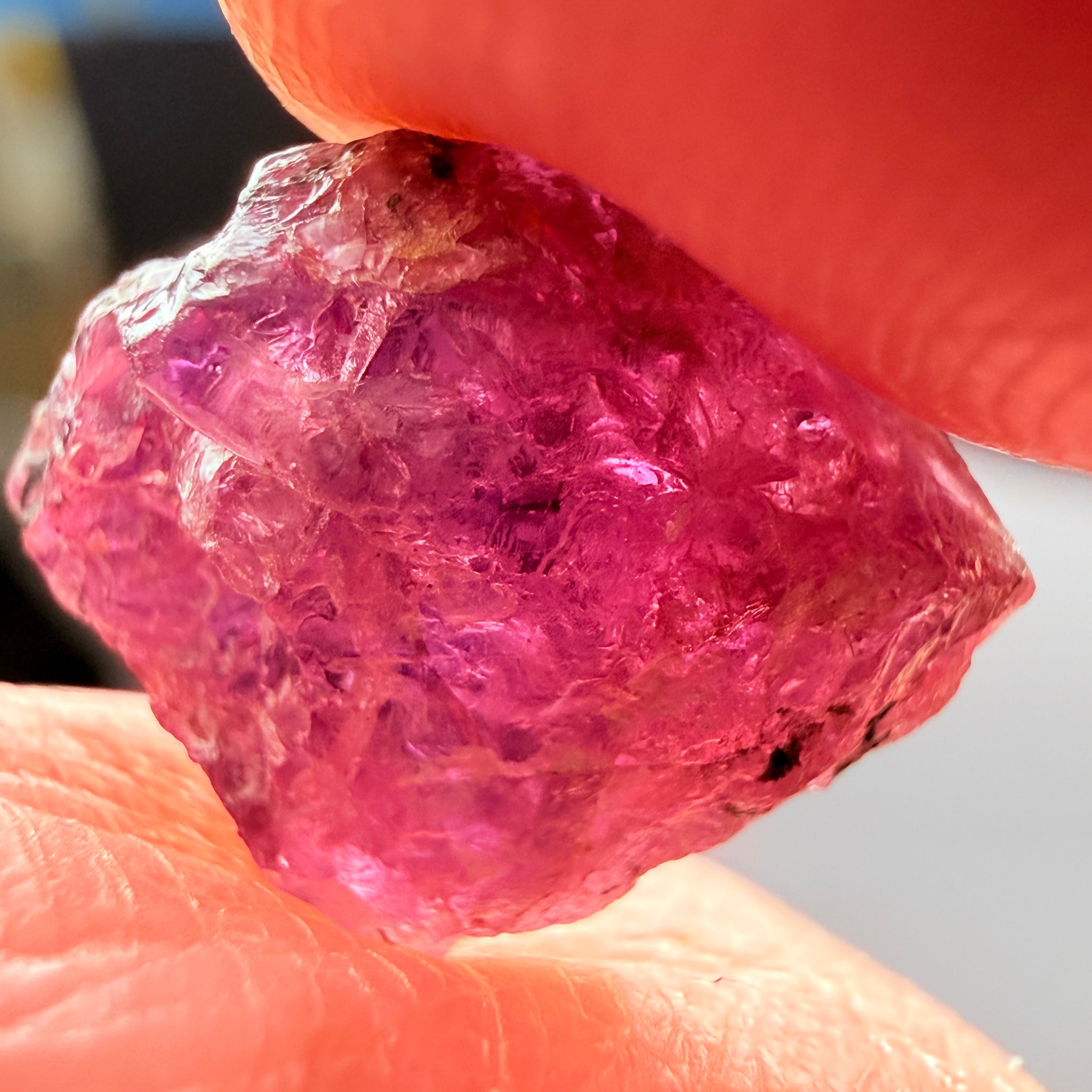 Winza Sapphire, 7.35ct, Tanzania, Untreated Unheated, half of the stone can be ground off, other half vs, see pics in hand backlit