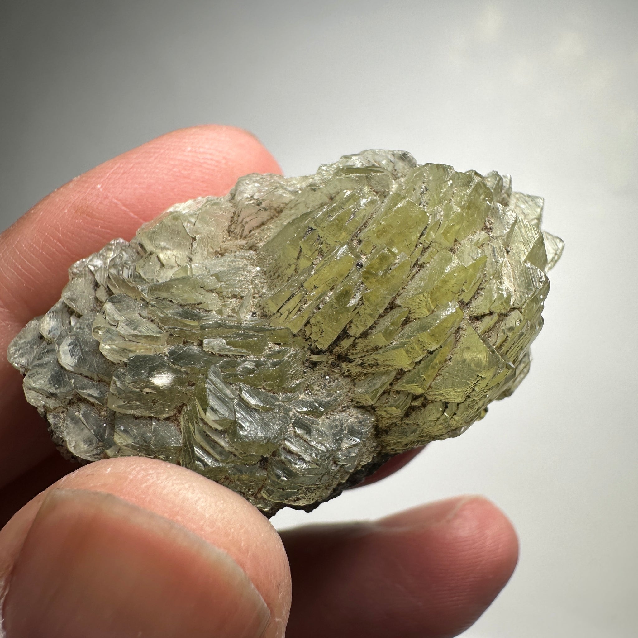 Prehinite Crystal, 131ct / 26.20gm, Merelani, Tanzania, Untreated Unheated. 46.20mm x 24.80mm x 20.00mm