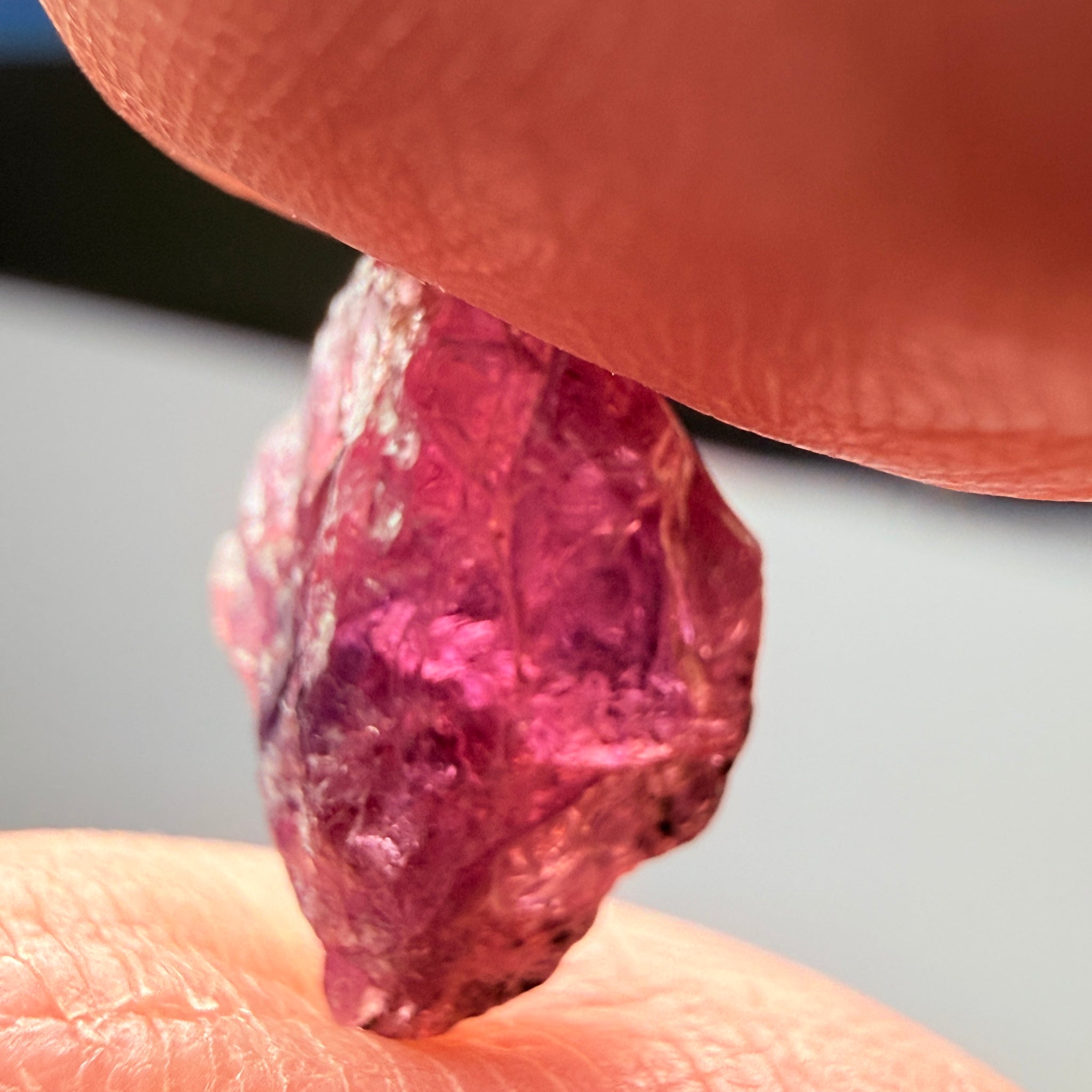 Winza Sapphire, 7.35ct, Tanzania, Untreated Unheated, half of the stone can be ground off, other half vs, see pics in hand backlit