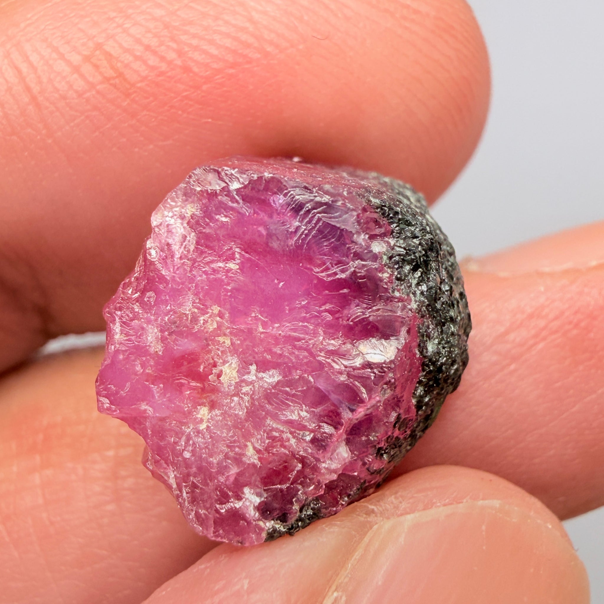 Winza Sapphire Crystal, 22.54ct, Tanzania, Untreated Unheated, gemmy crystal, great for faceting or cabbing/carving, or as a specimen