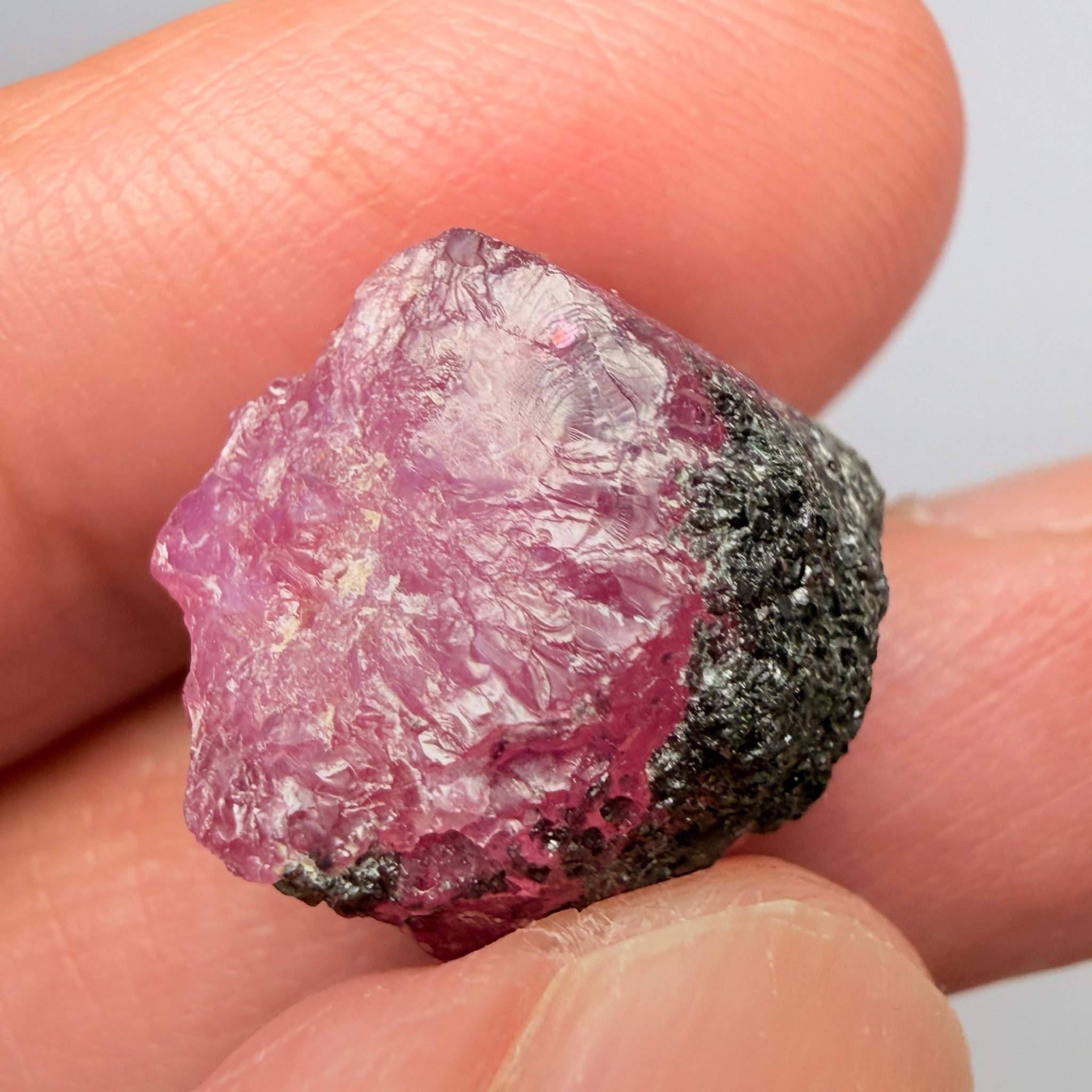 Winza Sapphire Crystal, 22.54ct, Tanzania, Untreated Unheated, gemmy crystal, great for faceting or cabbing/carving, or as a specimen