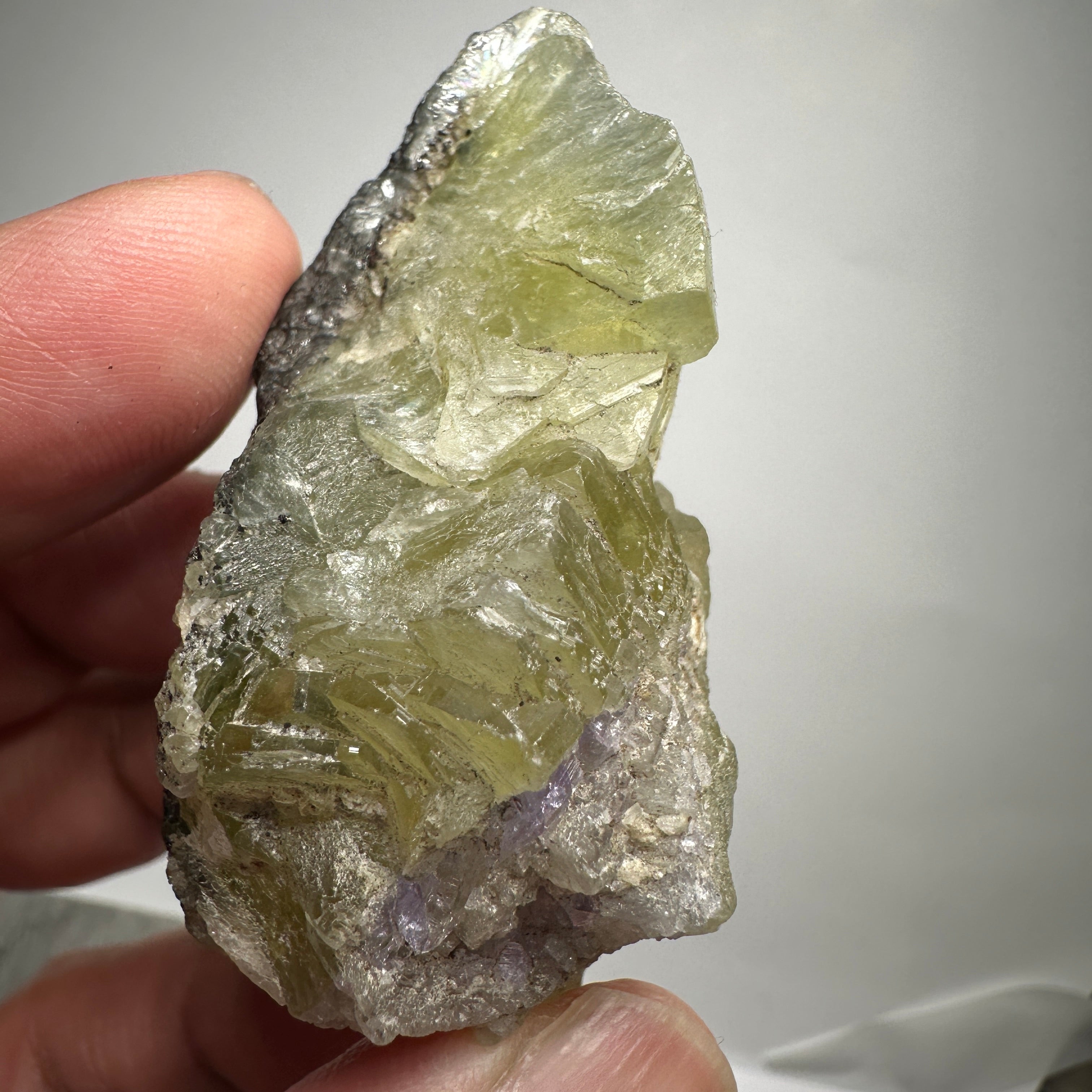 376.50ct / 75.30gm Prehinite Crystal, Merelani, Tanzania, Untreated Unheated. 58.80 x 39.00 x 35.60mm