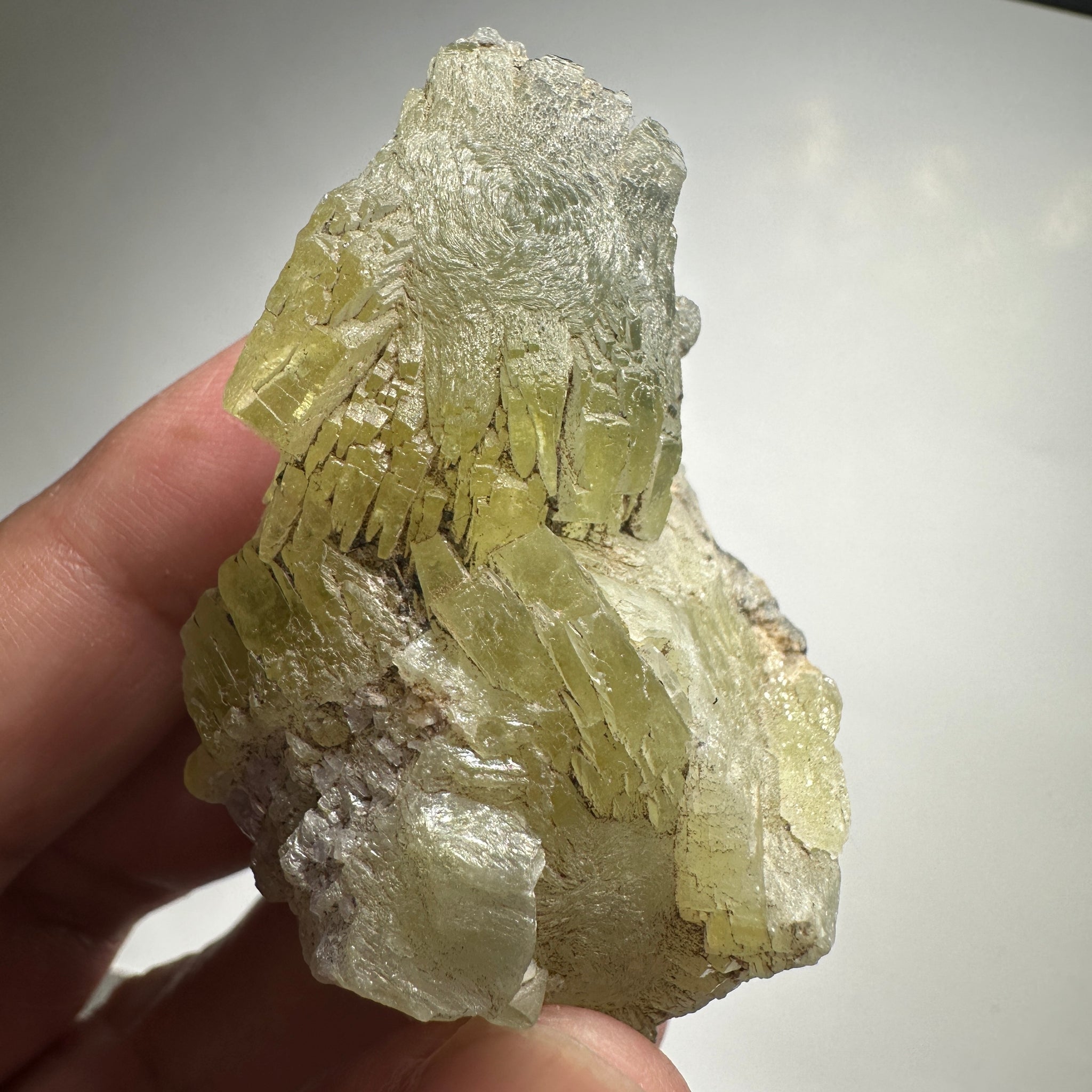 Prehinite Crystal, 376.50ct / 75.30gm, Merelani, Tanzania, Untreated Unheated. 58.80 x 39.00 x 35.60mm