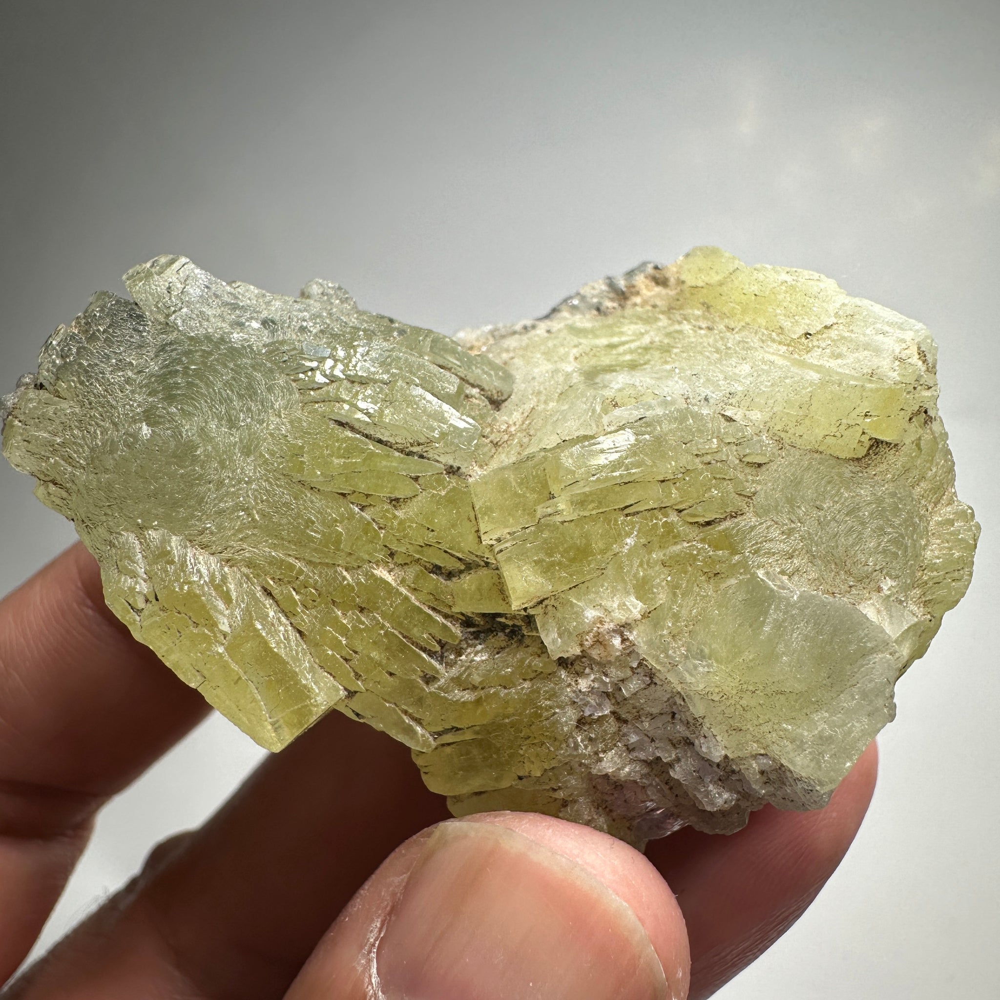 Prehinite Crystal, 376.50ct / 75.30gm, Merelani, Tanzania, Untreated Unheated. 58.80 x 39.00 x 35.60mm