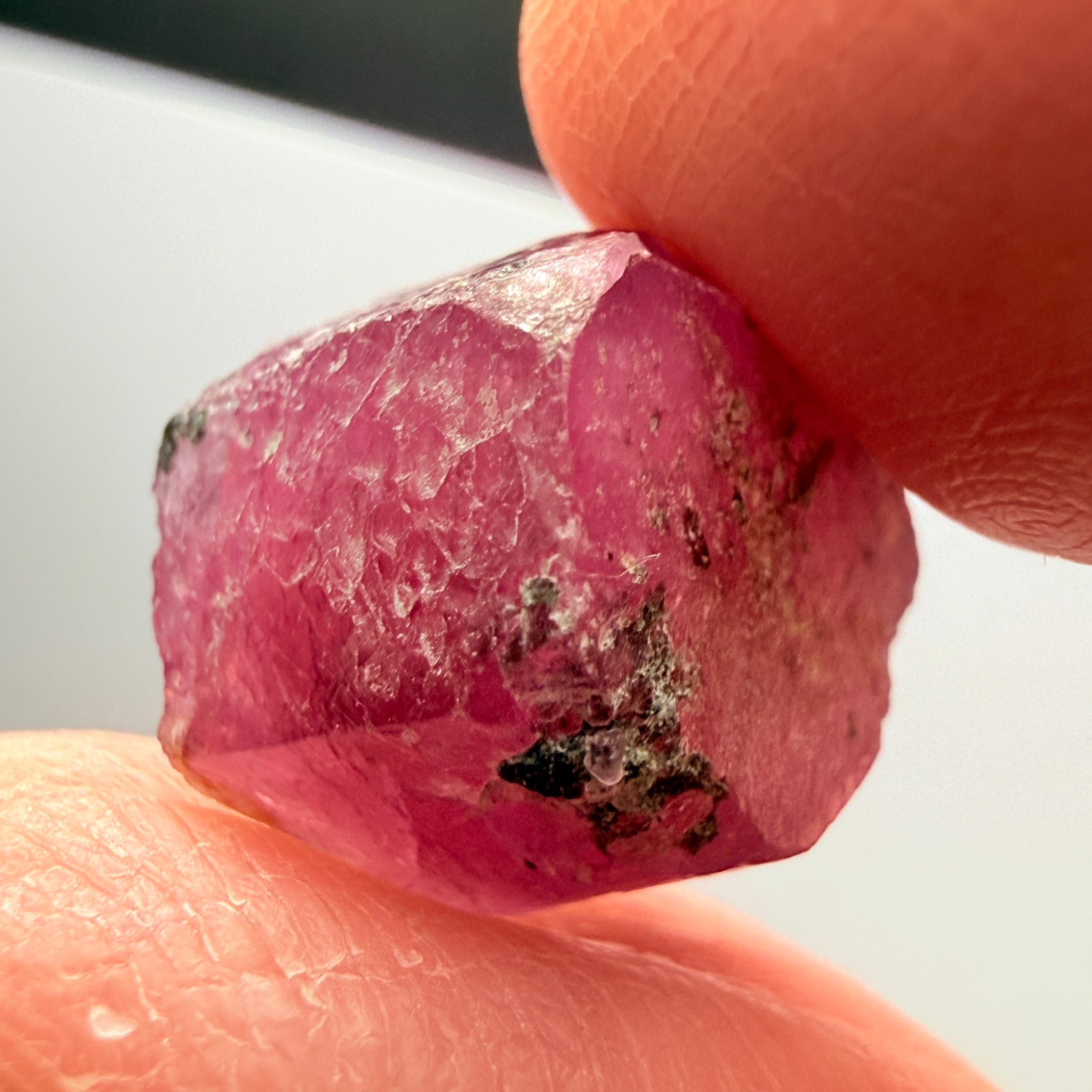 Winza Sapphire Crystal, 18.53ct, Tanzania, Untreated Unheated, gemmy crystal, great for faceting or cabbing/carving, or as a specimen