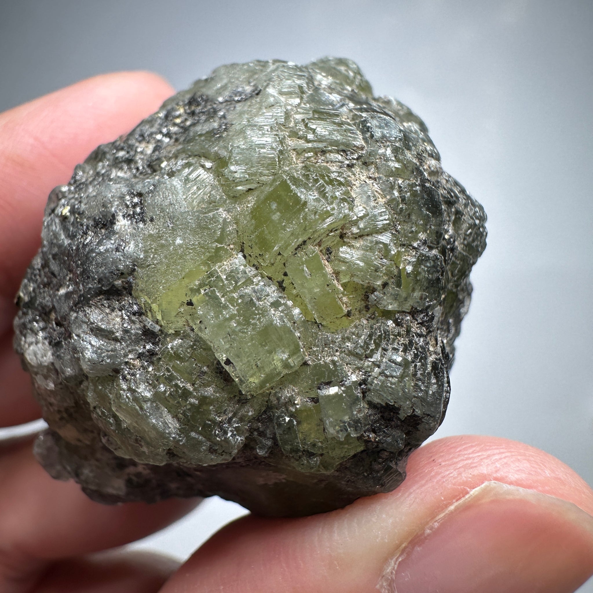 Prehinite Crystal, 323ct / 64.60gm, Merelani, Tanzania, Untreated Unheated. 41.80 x 37.00 x 34.40mm