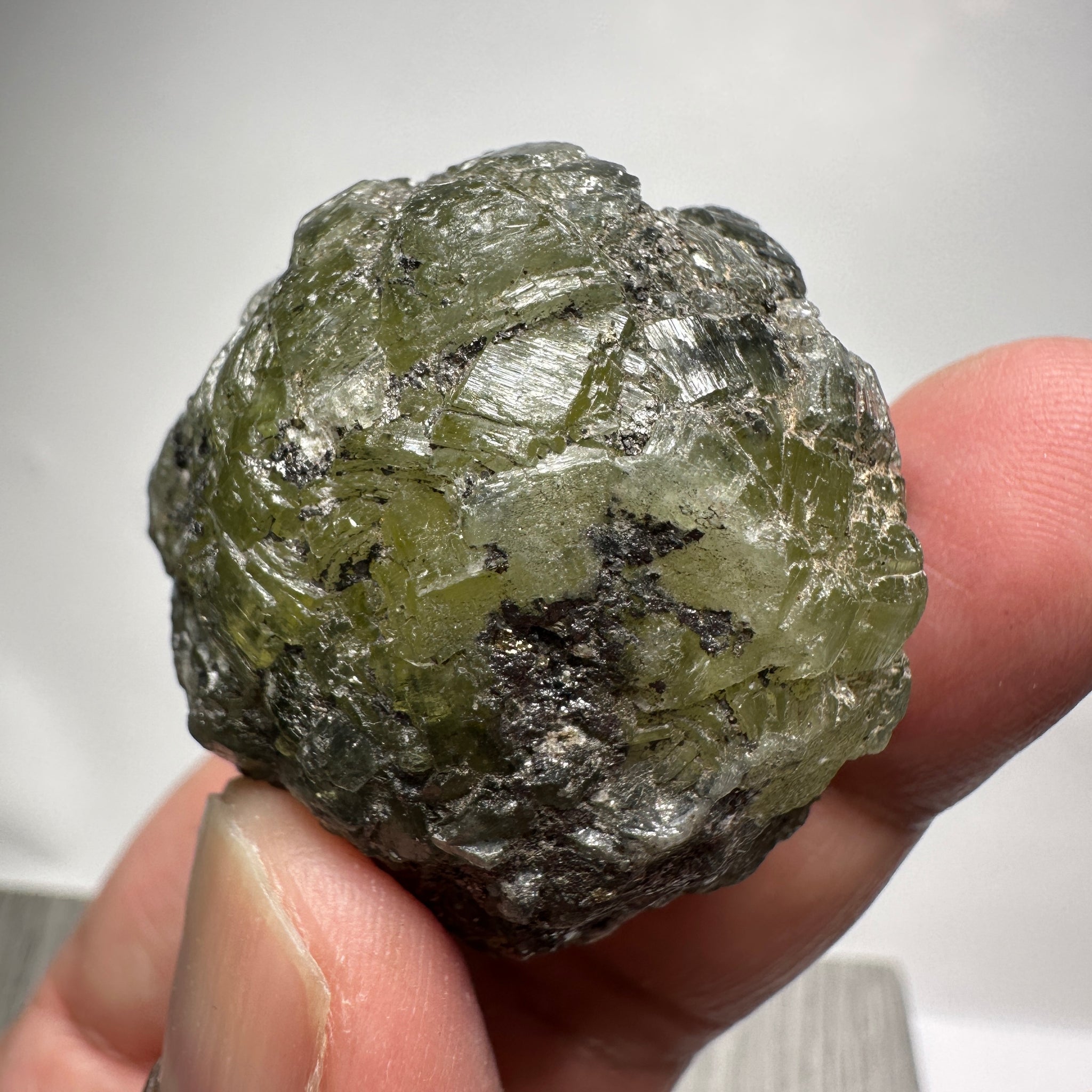 Prehinite Crystal, 323ct / 64.60gm, Merelani, Tanzania, Untreated Unheated. 41.80 x 37.00 x 34.40mm