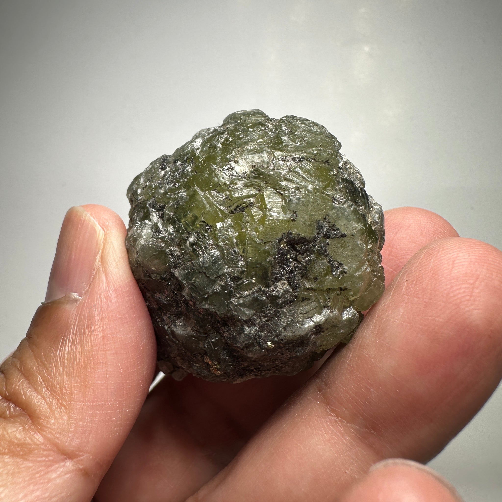 Prehinite Crystal, 323ct / 64.60gm, Merelani, Tanzania, Untreated Unheated. 41.80 x 37.00 x 34.40mm