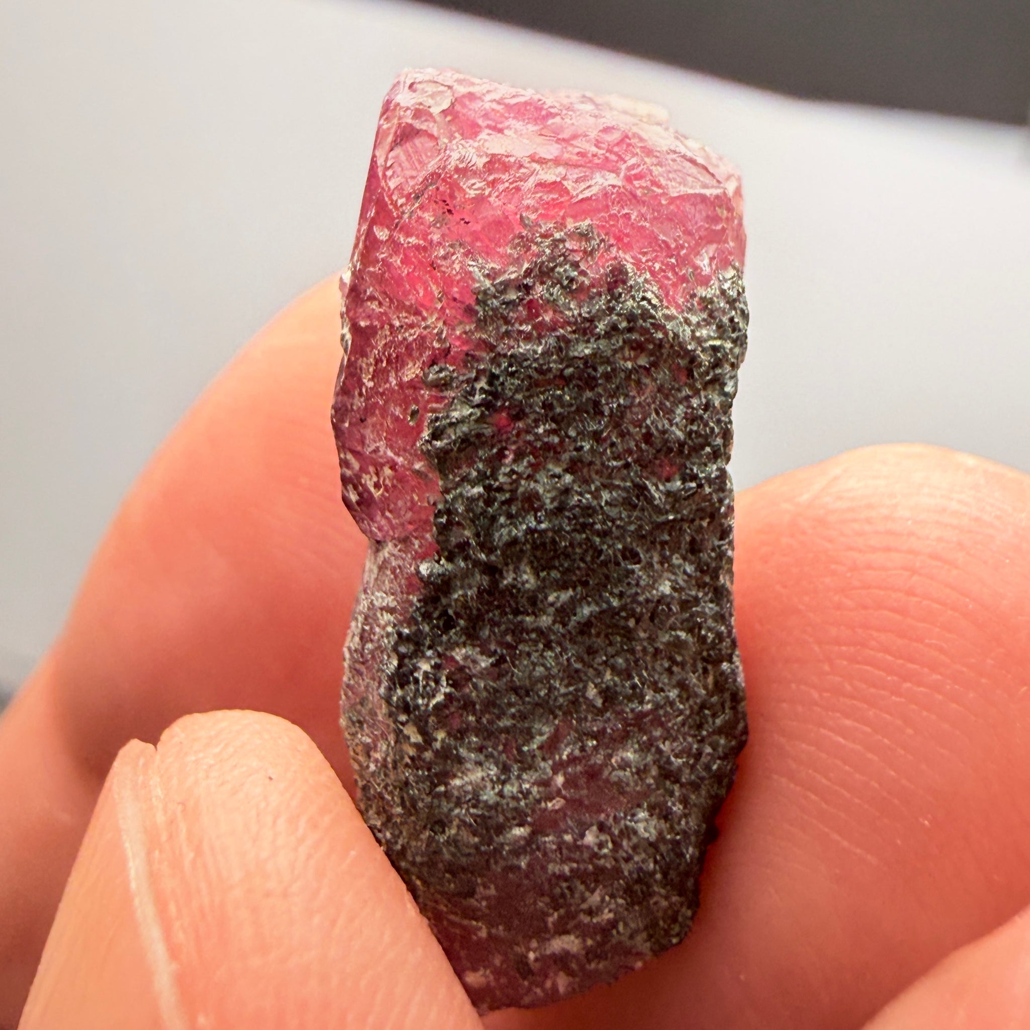 Winza Sapphire Crystal, 27.31ct, Tanzania, Untreated Unheated, gemmy crystal, great for faceting or cabbing/carving, or as a specimen