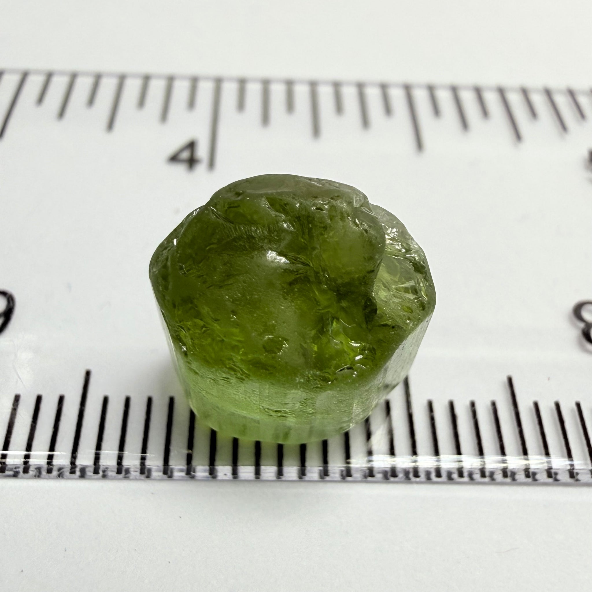 Congo Tourmaline, 8.88ct, Untreated Unheated, dividing crack, see pics I have market the crack, with crack out larger piece is vvs-if