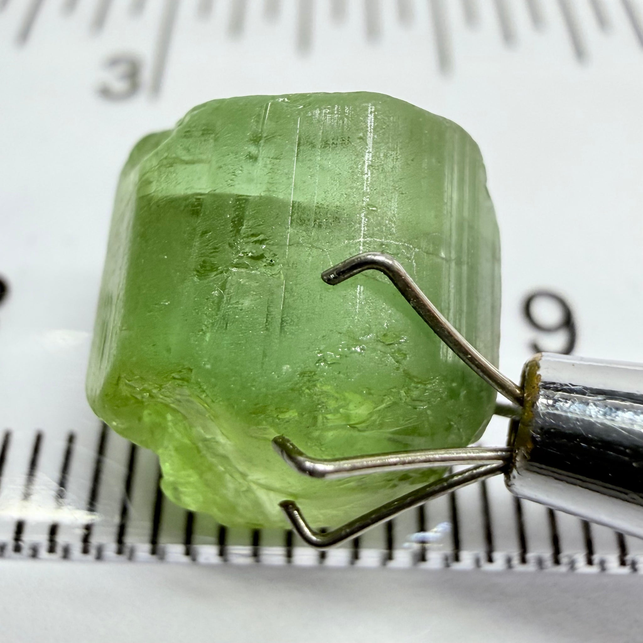 Congo Tourmaline, 8.88ct, Untreated Unheated, dividing crack, see pics I have market the crack, with crack out larger piece is vvs-if