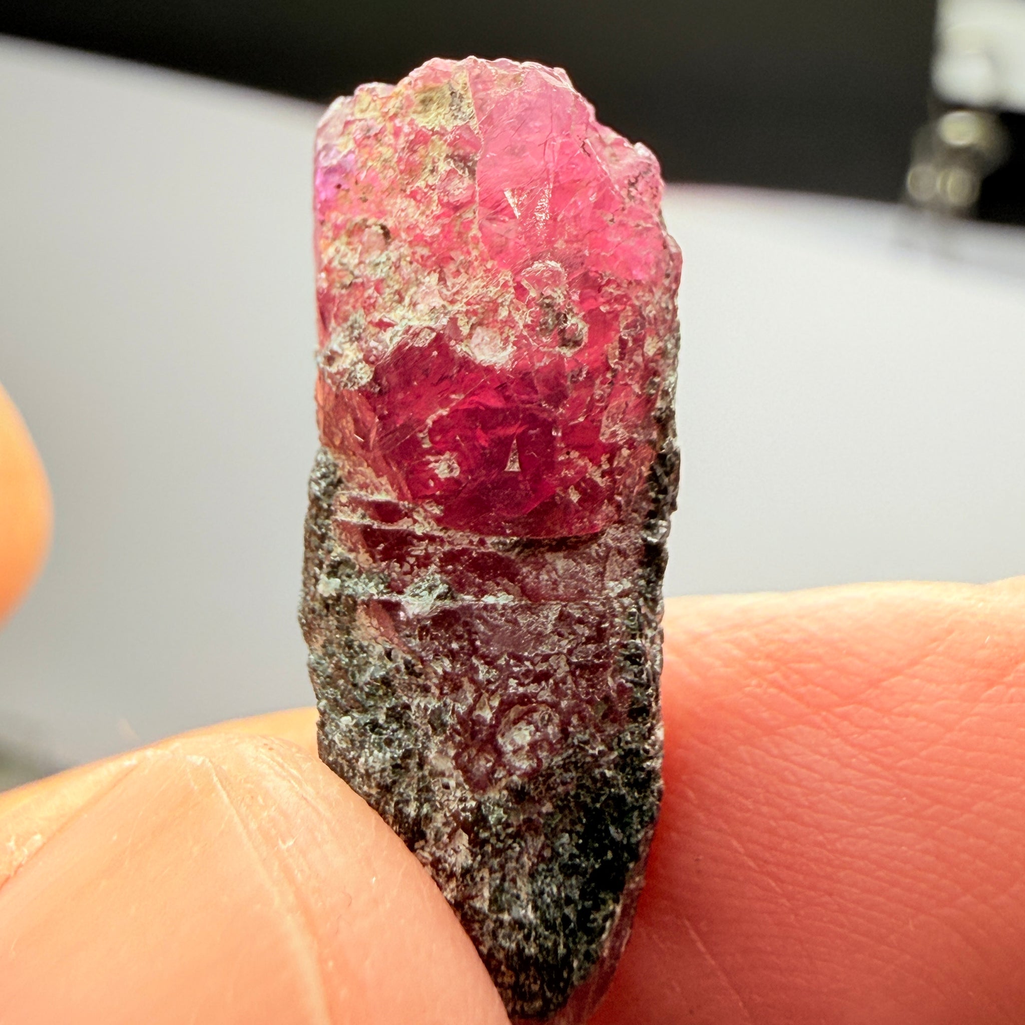 Winza Sapphire Crystal, 27.31ct, Tanzania, Untreated Unheated, gemmy crystal, great for faceting or cabbing/carving, or as a specimen