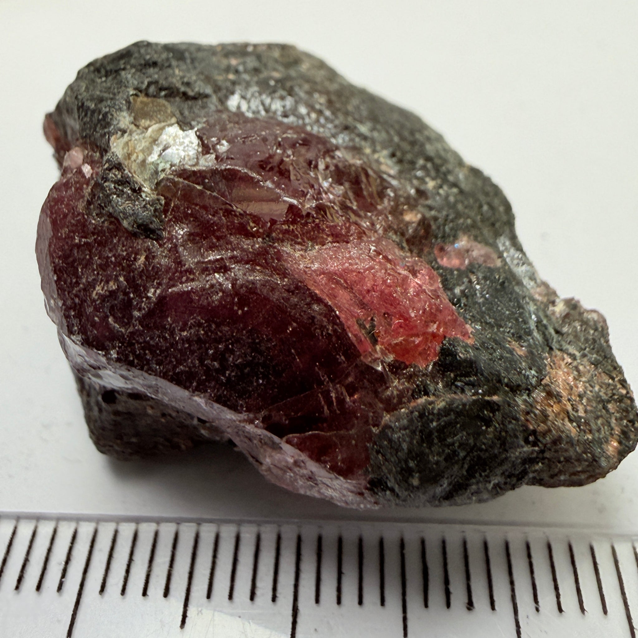 Winza Sapphire Crystal, 115.23ct, Tanzania, Untreated Unheated, gemmy crystal, great for faceting or cabbing/carving, or as a specimen, gemmy portion inside