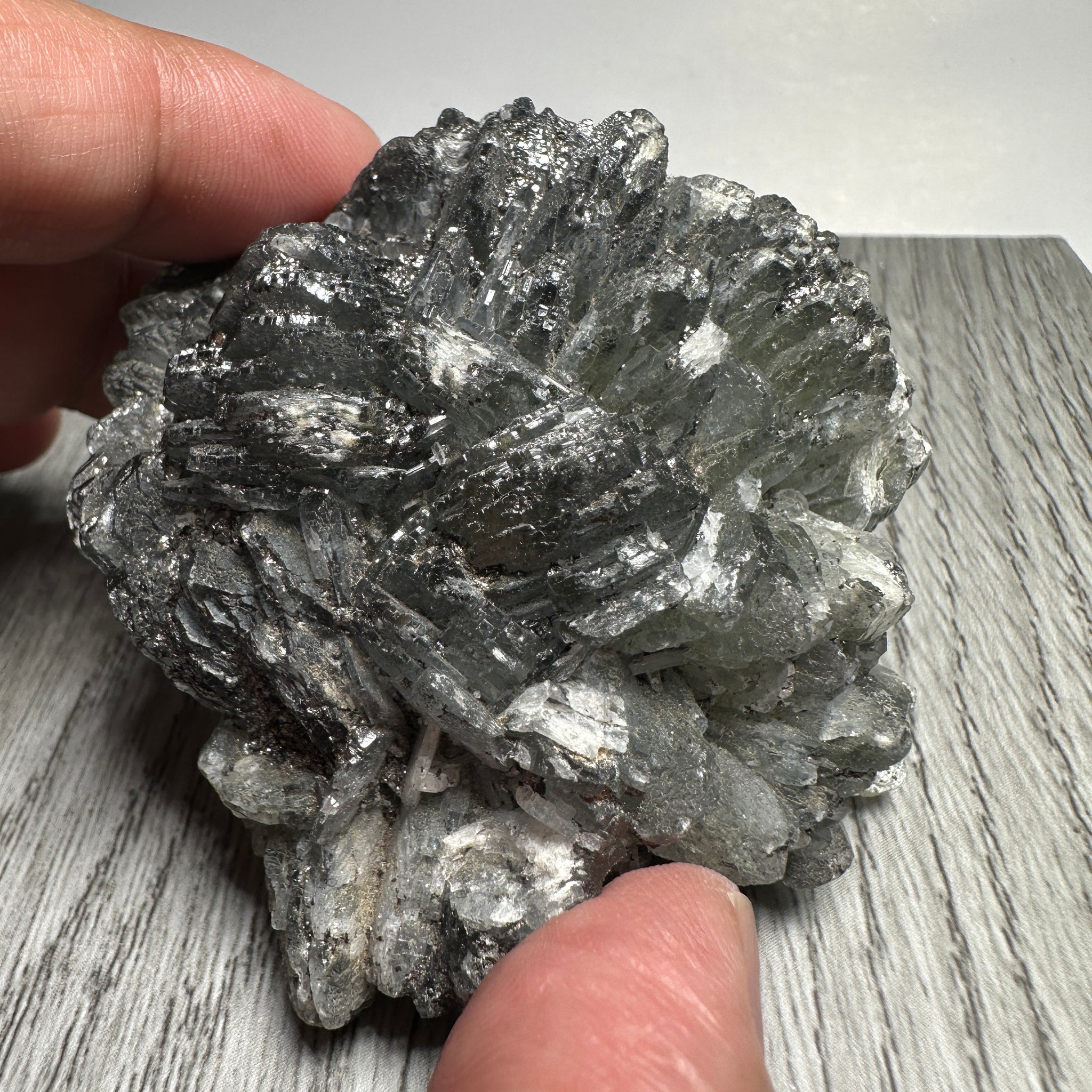 Prehinite Crystal, 1106.50ct / 221.30gm, Merelani, Tanzania, Untreated Unheated. 64.20 x 63.50 x 61.80mm