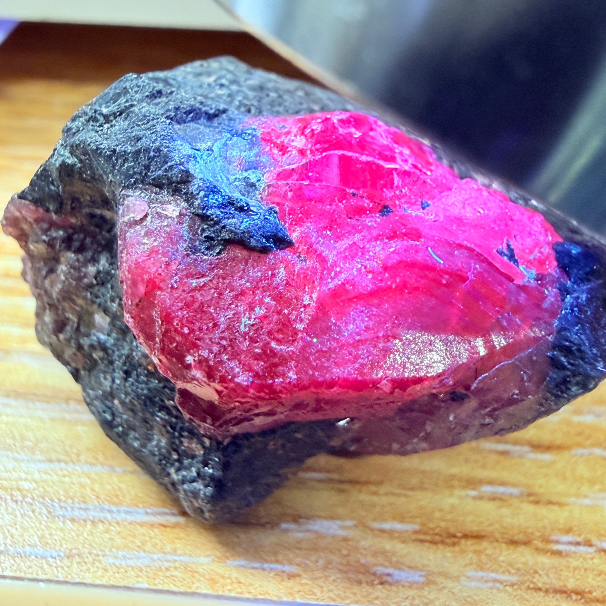 Winza Sapphire Crystal, 115.23ct, Tanzania, Untreated Unheated, gemmy crystal, great for faceting or cabbing/carving, or as a specimen, gemmy portion inside