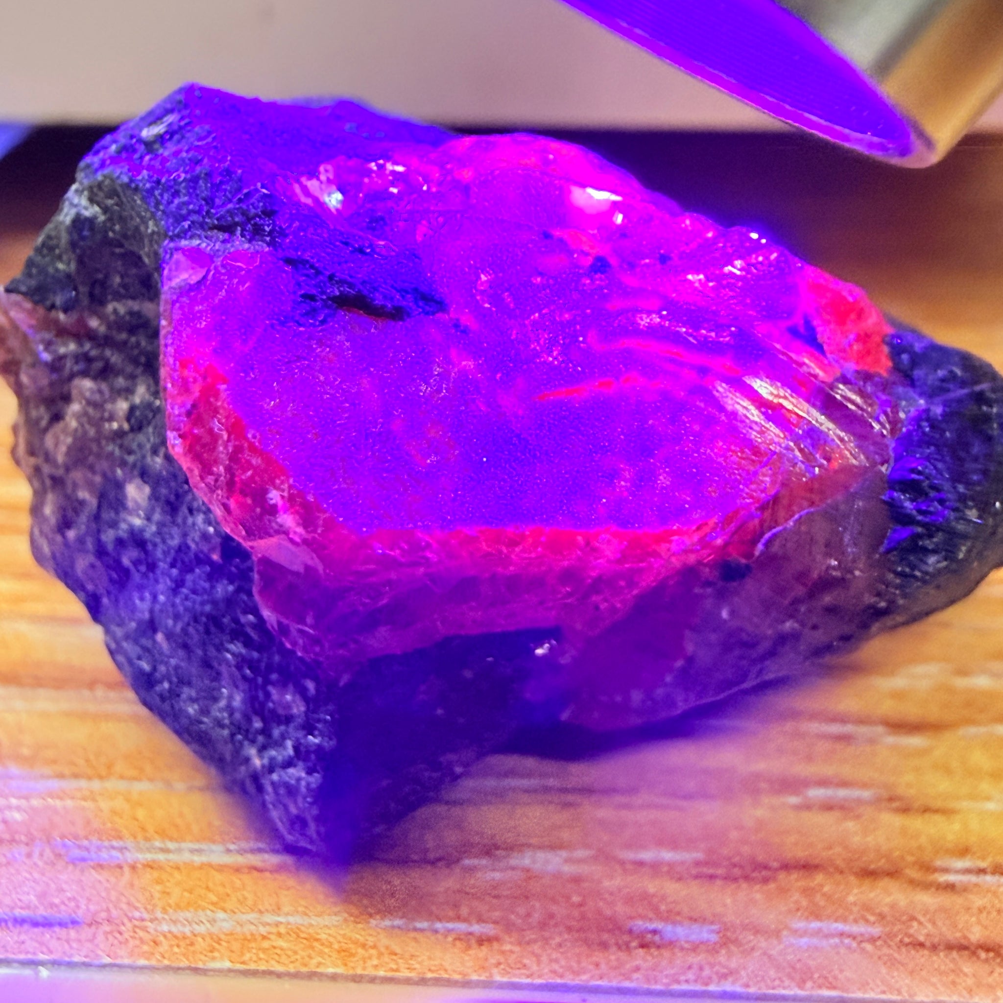 Winza Sapphire Crystal, 115.23ct, Tanzania, Untreated Unheated, gemmy crystal, great for faceting or cabbing/carving, or as a specimen, gemmy portion inside