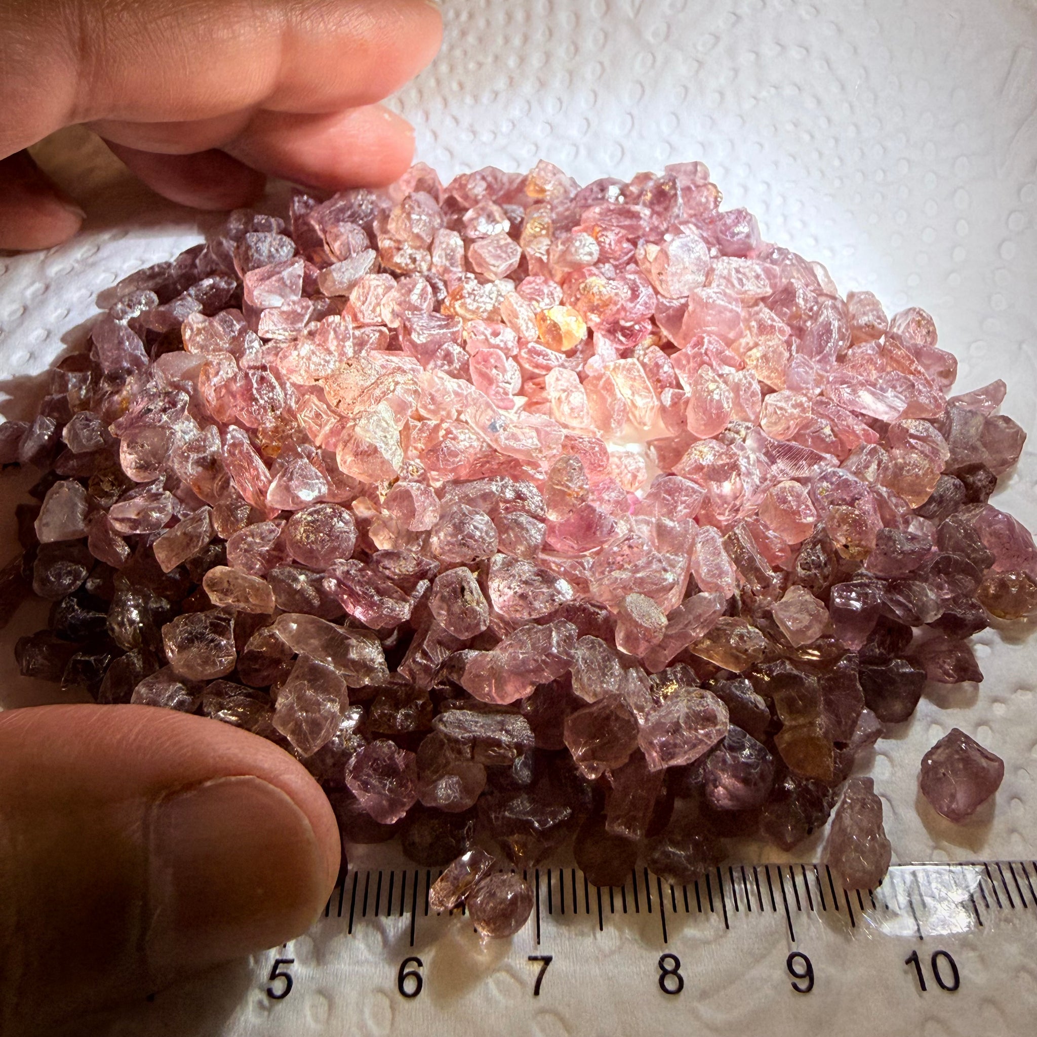 Dragon Garnet Lot, 154.00gm / 770.00ct Lot, Tanzania, Untreated Unheated, mixed clarity lot, 1.46ct average, see the videos for uv effect