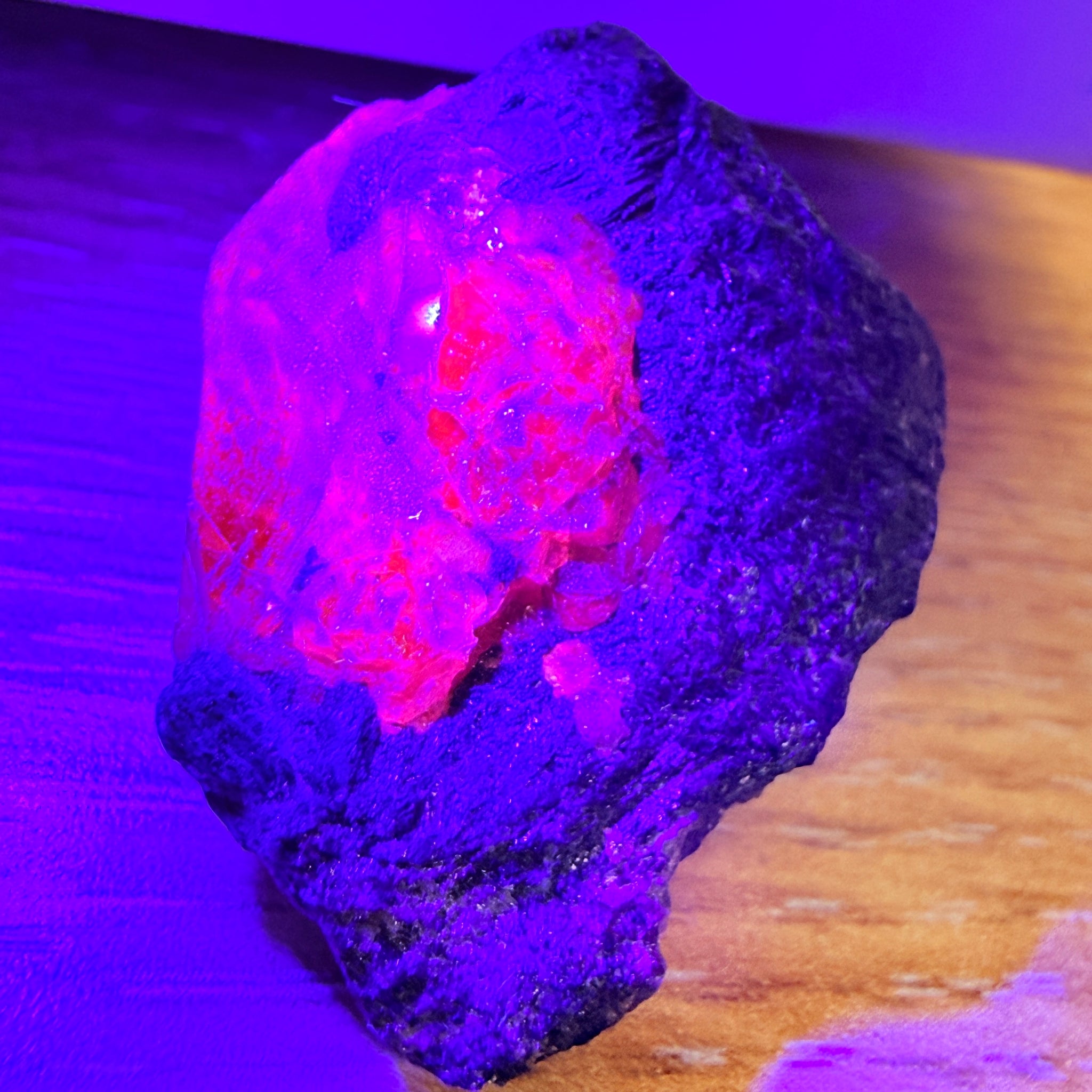 Winza Sapphire Crystal, 115.23ct, Tanzania, Untreated Unheated, gemmy crystal, great for faceting or cabbing/carving, or as a specimen, gemmy portion inside