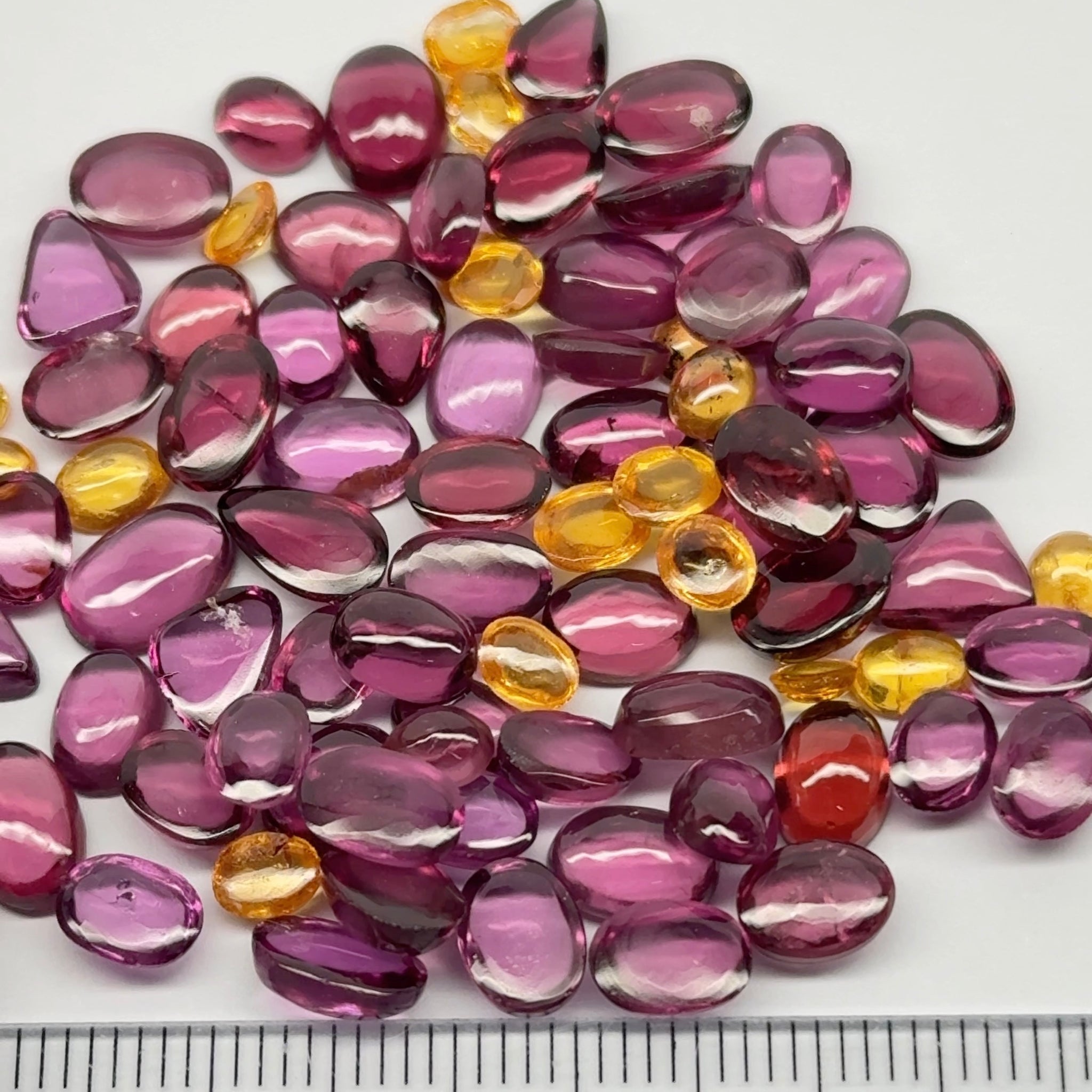 Wholesale Lot Cabochons, Fine Pink Umbalite, Spessartite, Mahenge Garnet Mix, 68.62ct, Tanzania, Untreated Unheated