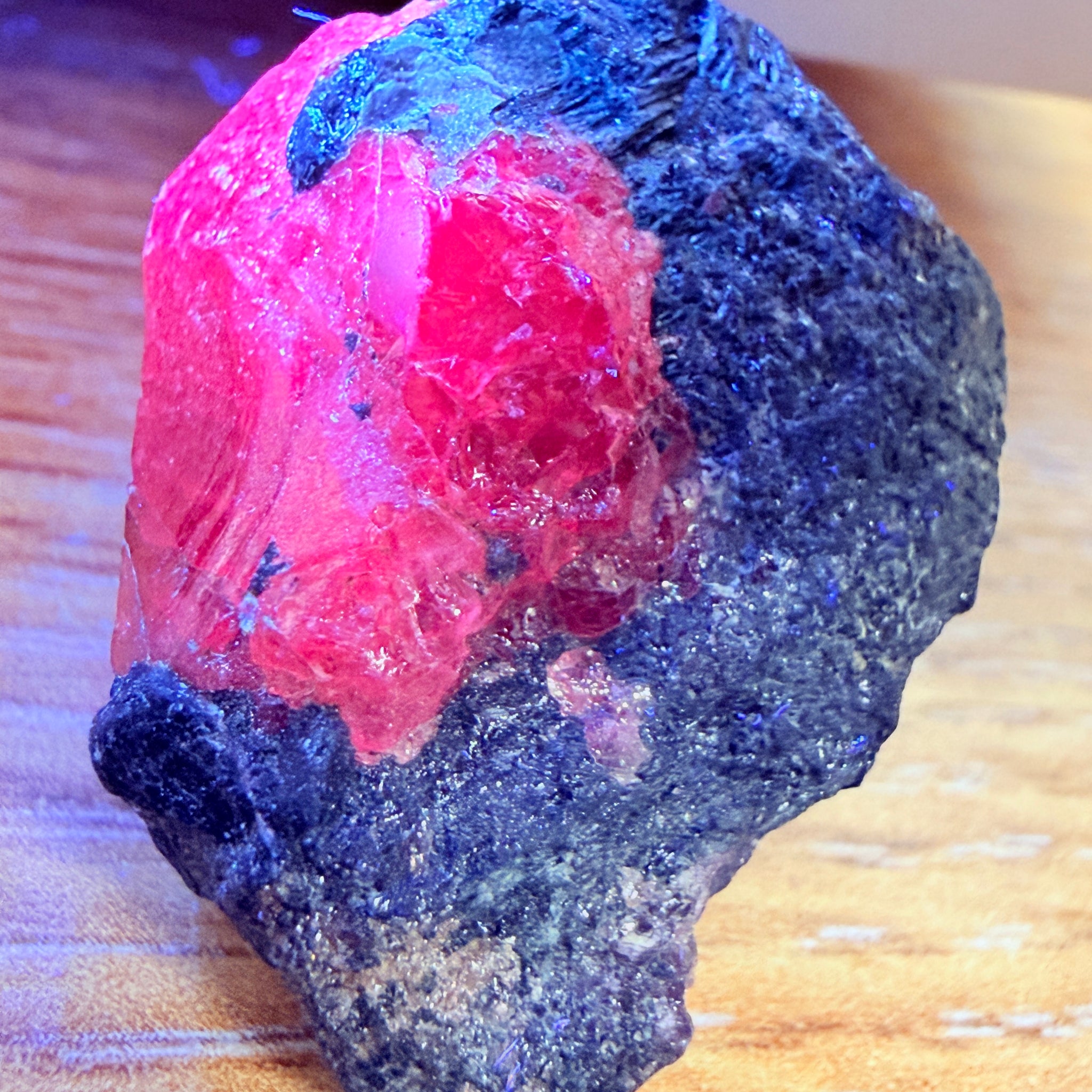 Winza Sapphire Crystal, 115.23ct, Tanzania, Untreated Unheated, gemmy crystal, great for faceting or cabbing/carving, or as a specimen, gemmy portion inside