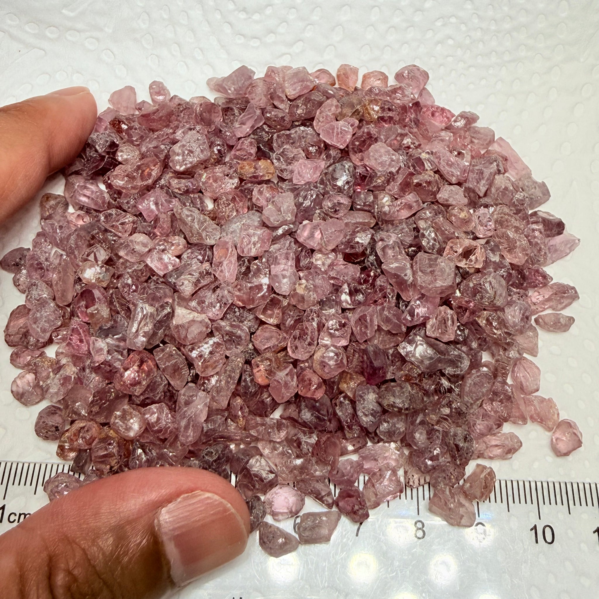 Lindi Colour Shift Garnet Lot, 474.70gm / 2373.50ct Lot, Tanzania, Untreated Unheated, mixed clarity lot, 1.98ct average