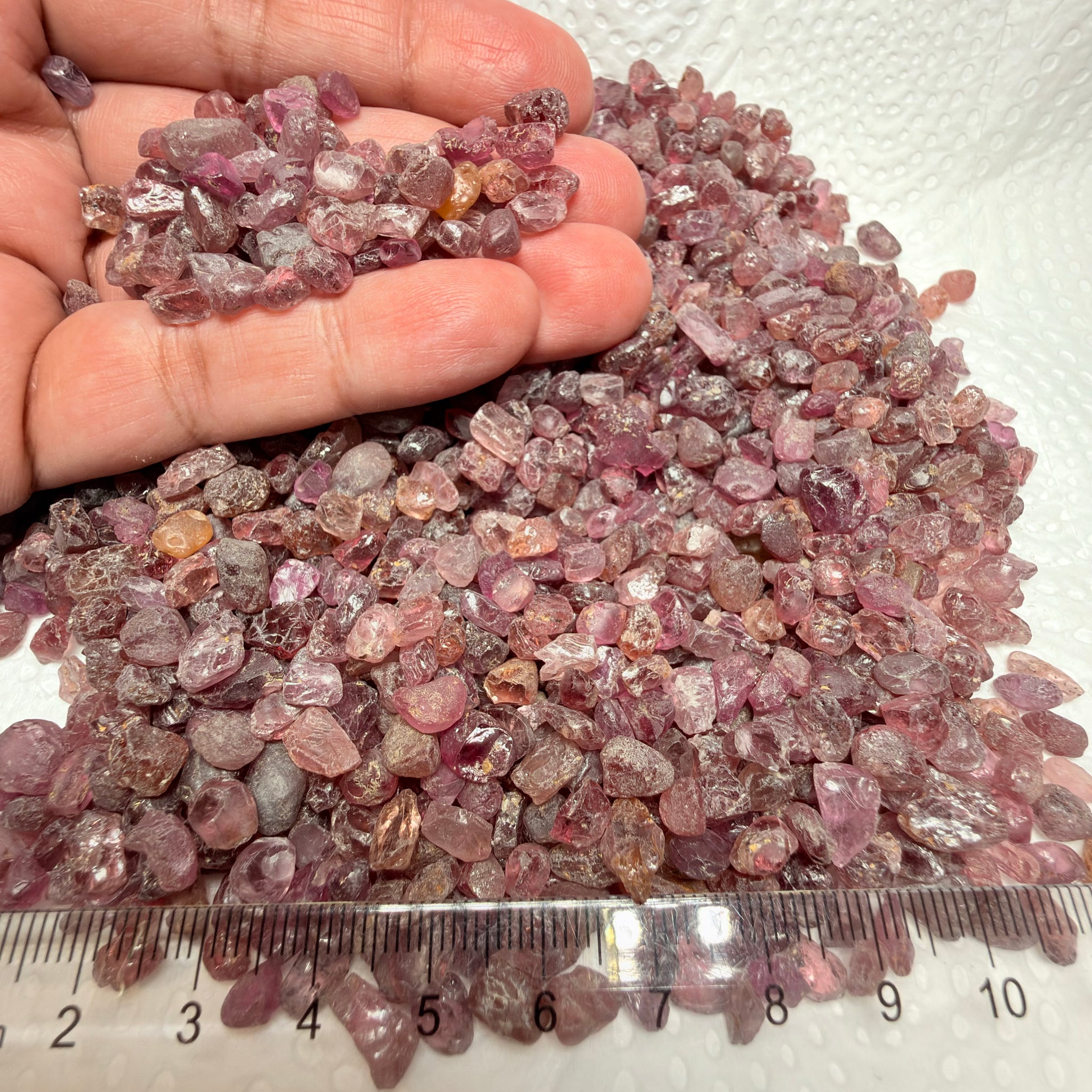 Lindi Colour Shift Garnet Lot, 474.70gm / 2373.50ct Lot, Tanzania, Untreated Unheated, mixed clarity lot, 1.98ct average