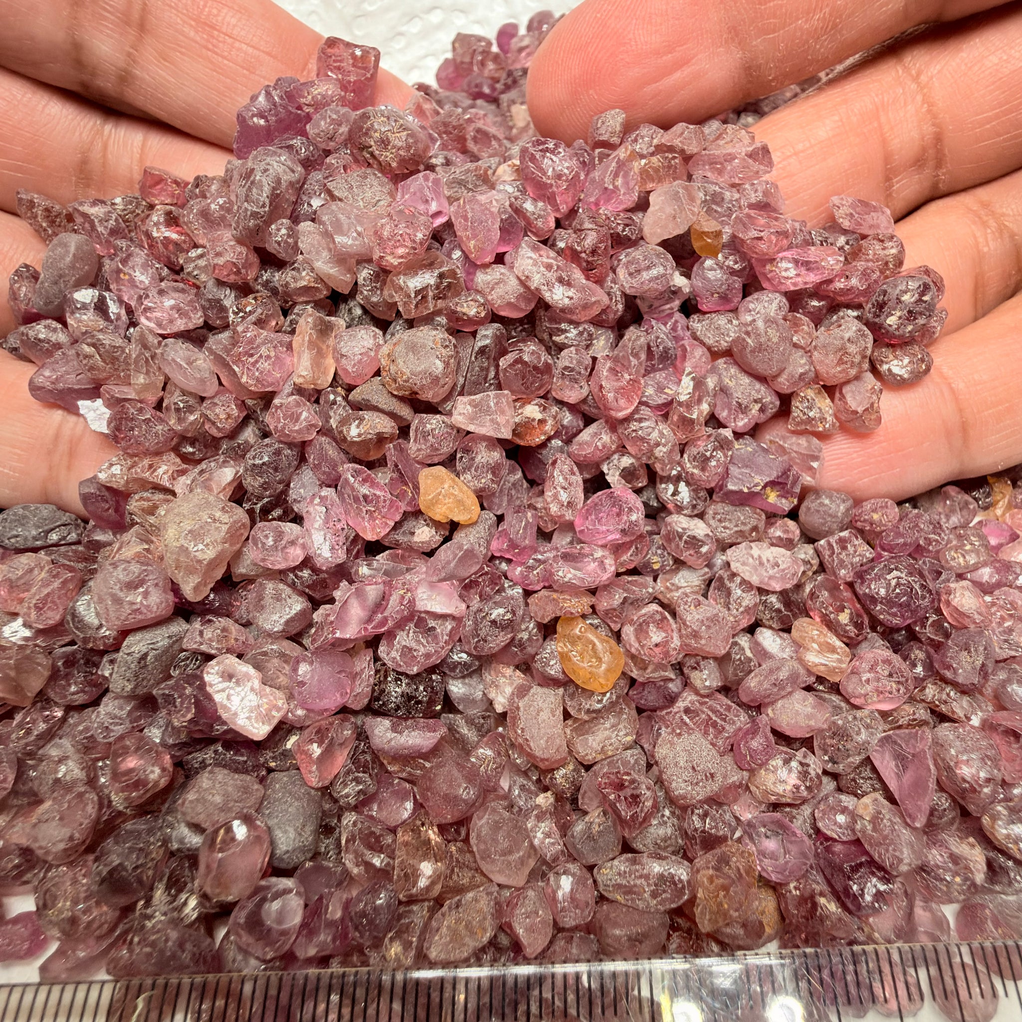 Lindi Colour Shift Garnet Lot, 474.70gm / 2373.50ct Lot, Tanzania, Untreated Unheated, mixed clarity lot, 1.98ct average