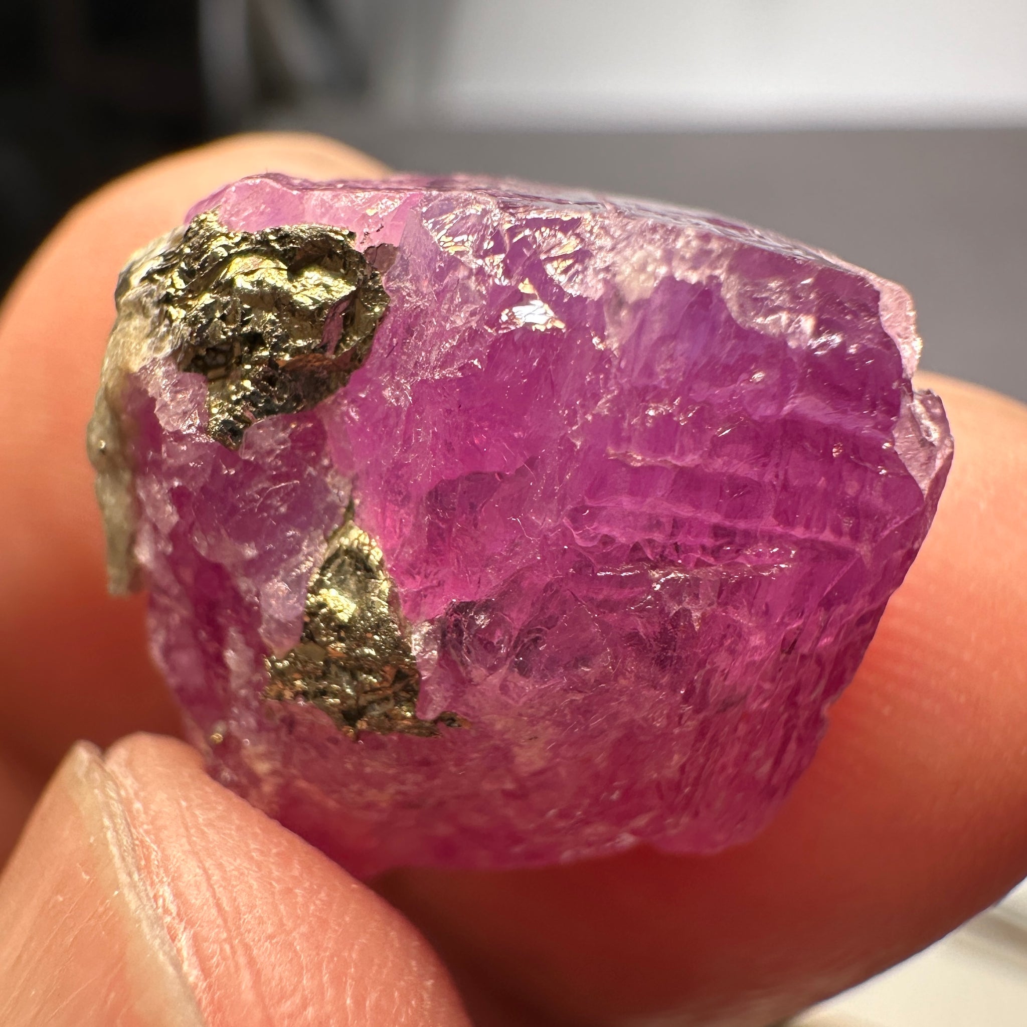 Sapphire Crystal Specimen/Cabbing grade rough, 39.66ct, Morogoro, Tanzania, Untreated Unheated.