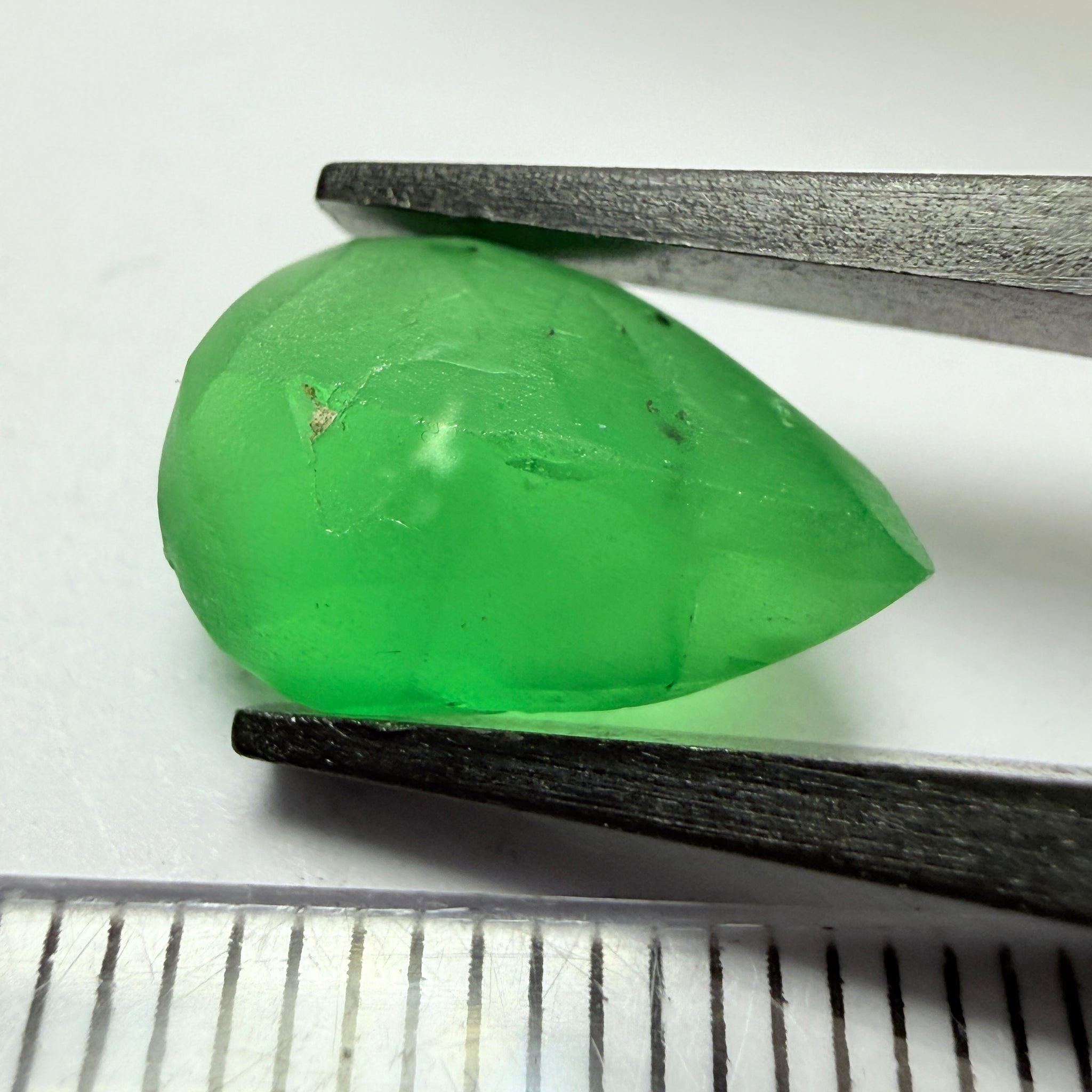 Tsavorite Garnet preform, 5.23ct, Tanzania, Untreated Unheated, has inclusions, see the multiple videos so you can understand the inclusion positioning correctly