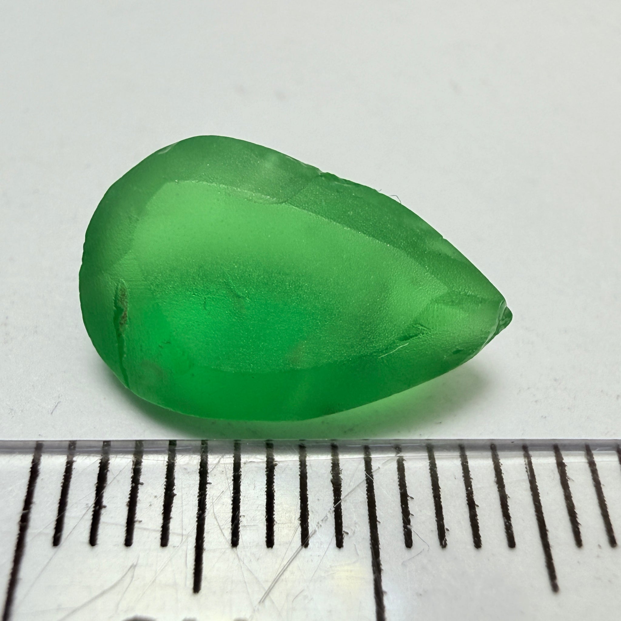 Tsavorite Garnet preform, 5.23ct, Tanzania, Untreated Unheated, has inclusions, see the multiple videos so you can understand the inclusion positioning correctly