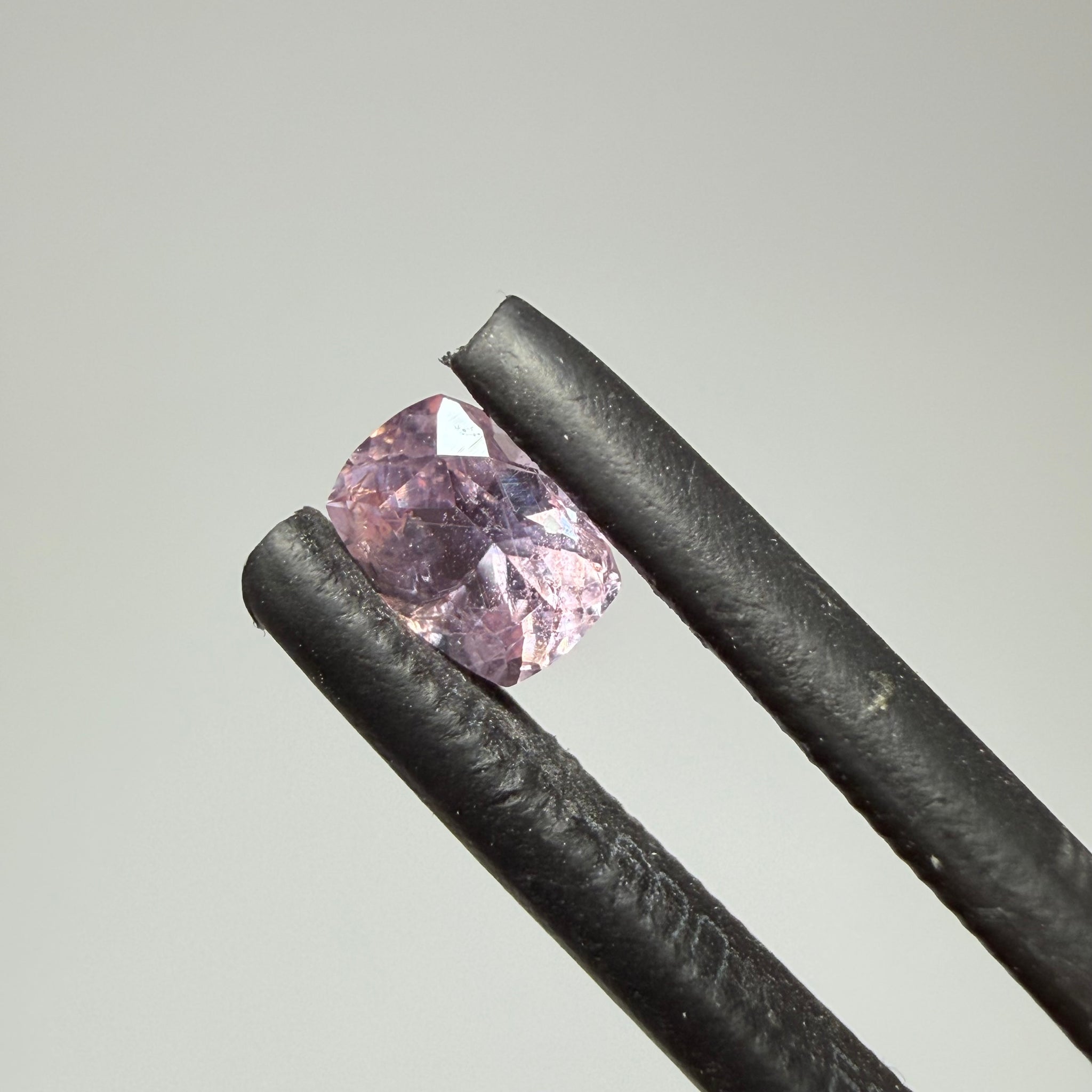 Umba Sapphire, 0.48ct, Umba, Tanzania, Untreated Unheated)