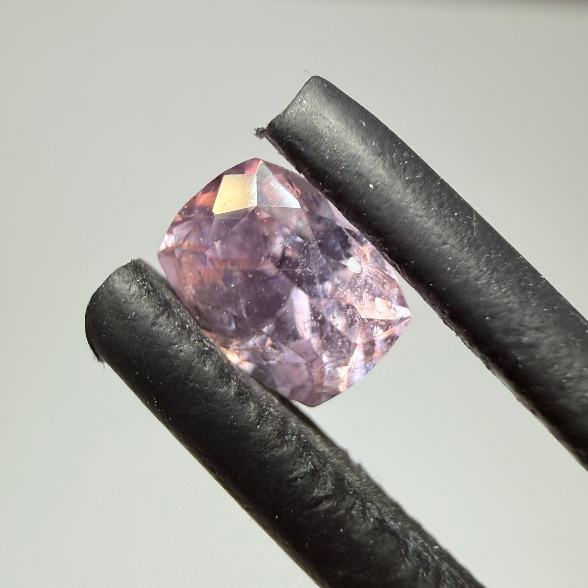 Umba Sapphire, 0.48ct, Umba, Tanzania, Untreated Unheated)
