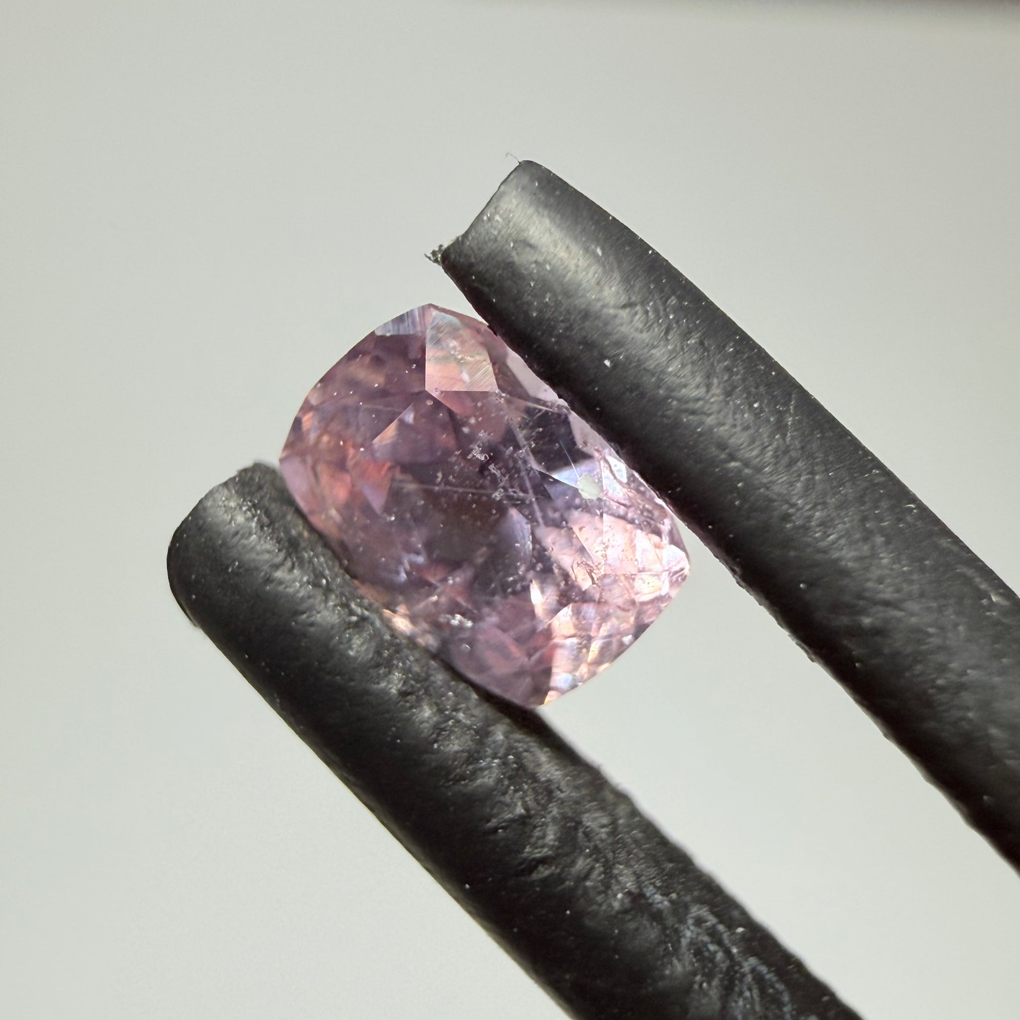Umba Sapphire, 0.48ct, Umba, Tanzania, Untreated Unheated)