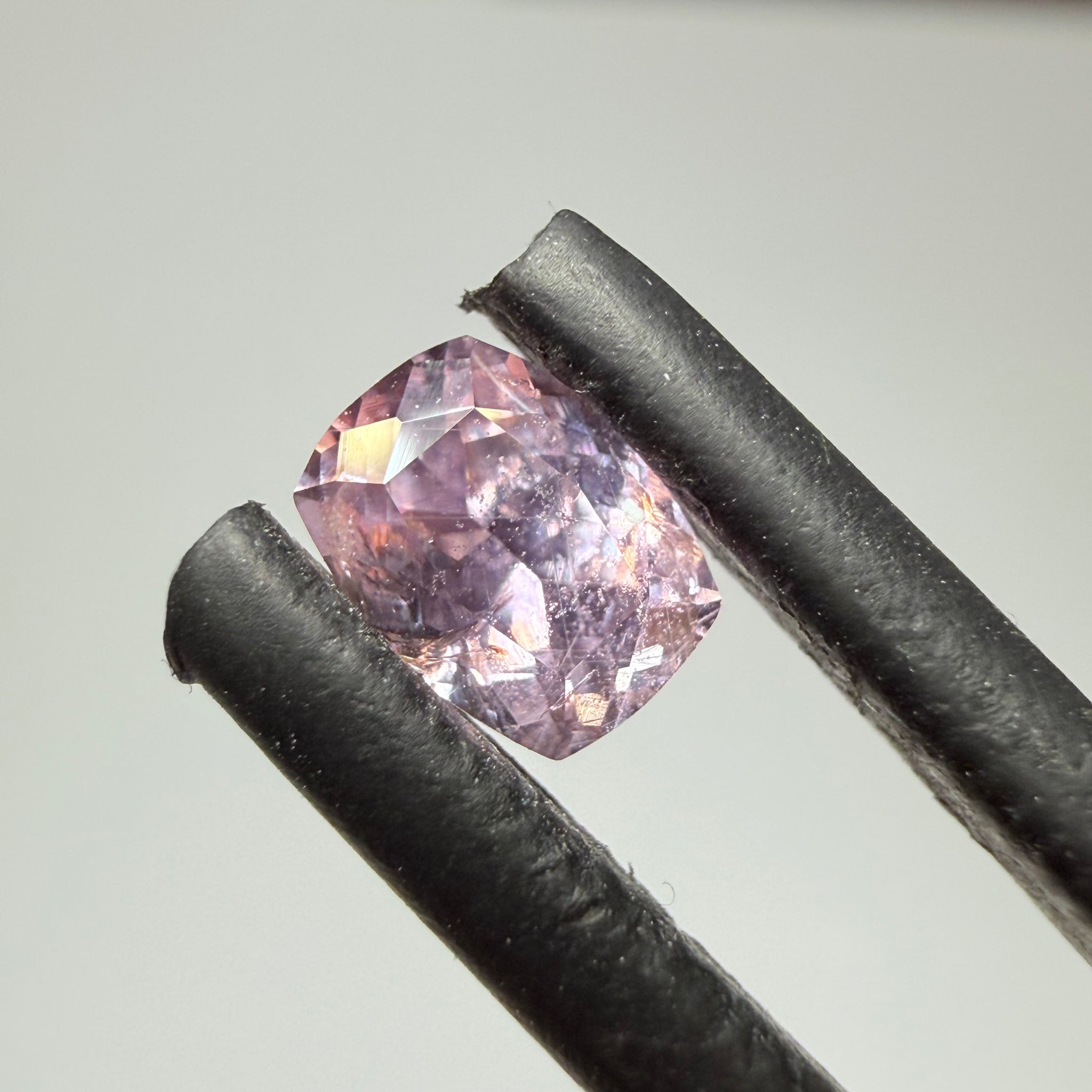 Umba Sapphire, 0.48ct, Umba, Tanzania, Untreated Unheated)