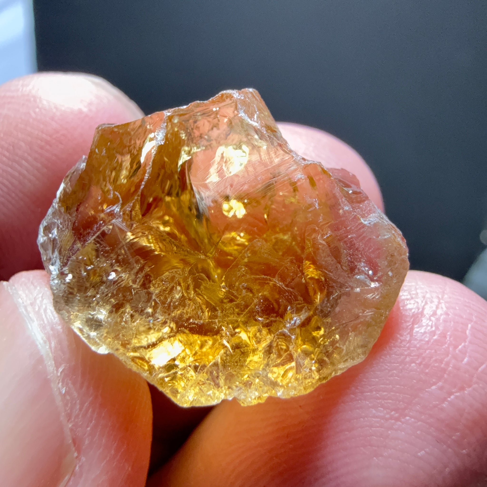 Citrine, 23.10ct, Zambia, Untreated Unheated, VVS-IF, 1 fracture on the outside of the thin part, stone is flat you may need to slice it in two before faceting