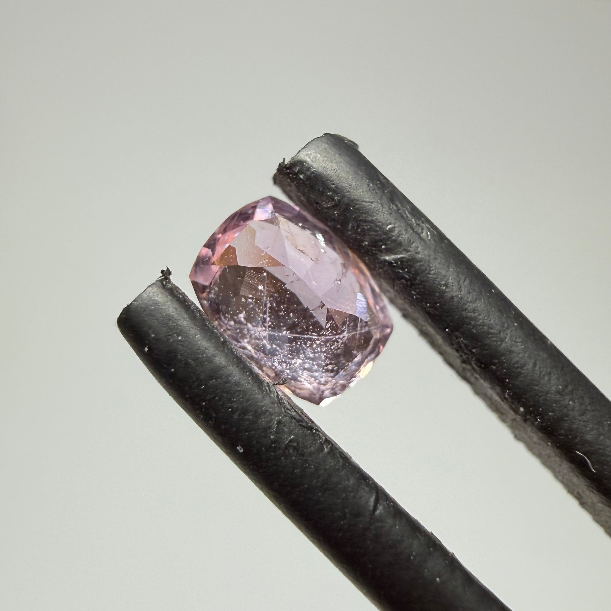 Umba Sapphire, 0.48ct, Umba, Tanzania, Untreated Unheated)