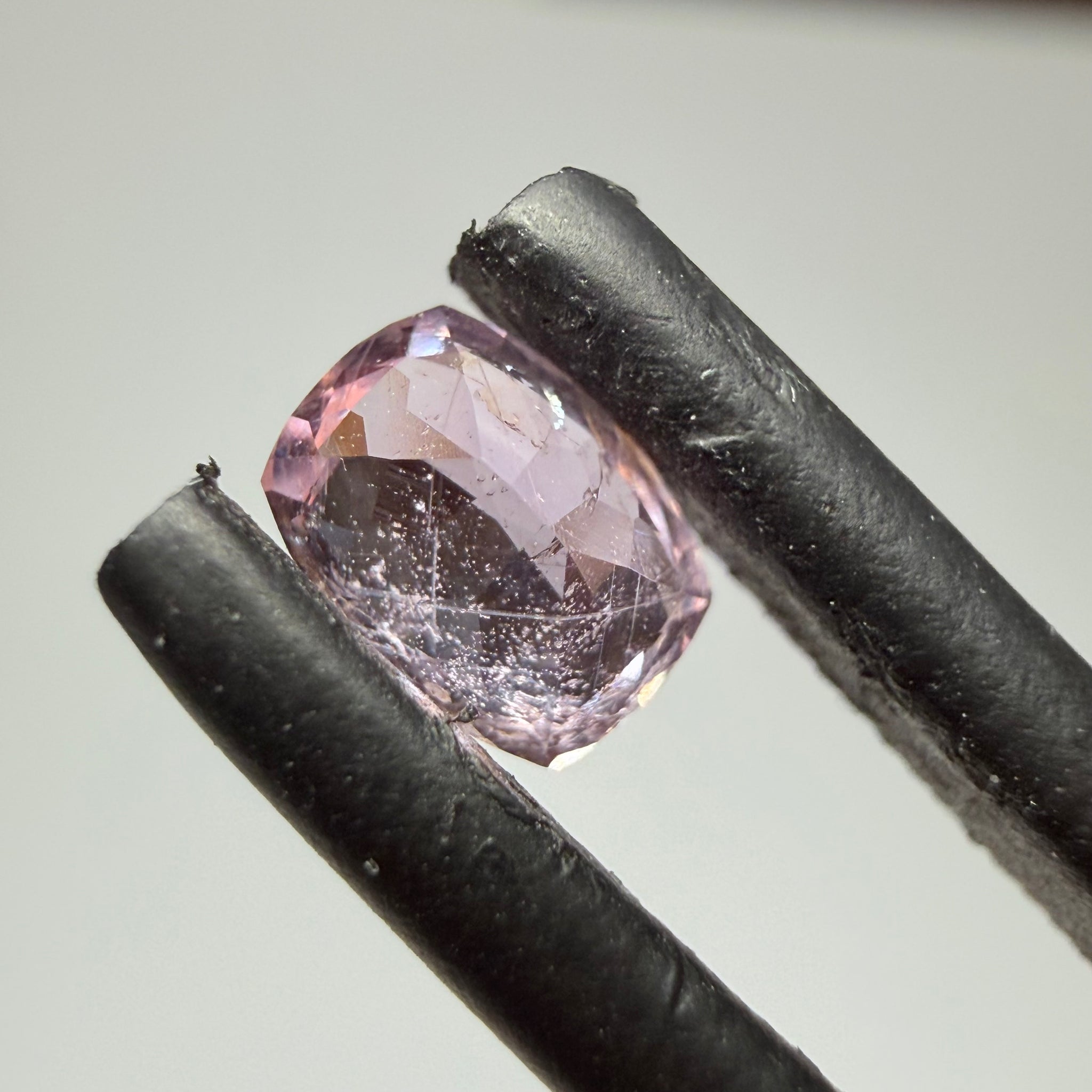 Umba Sapphire, 0.48ct, Umba, Tanzania, Untreated Unheated)