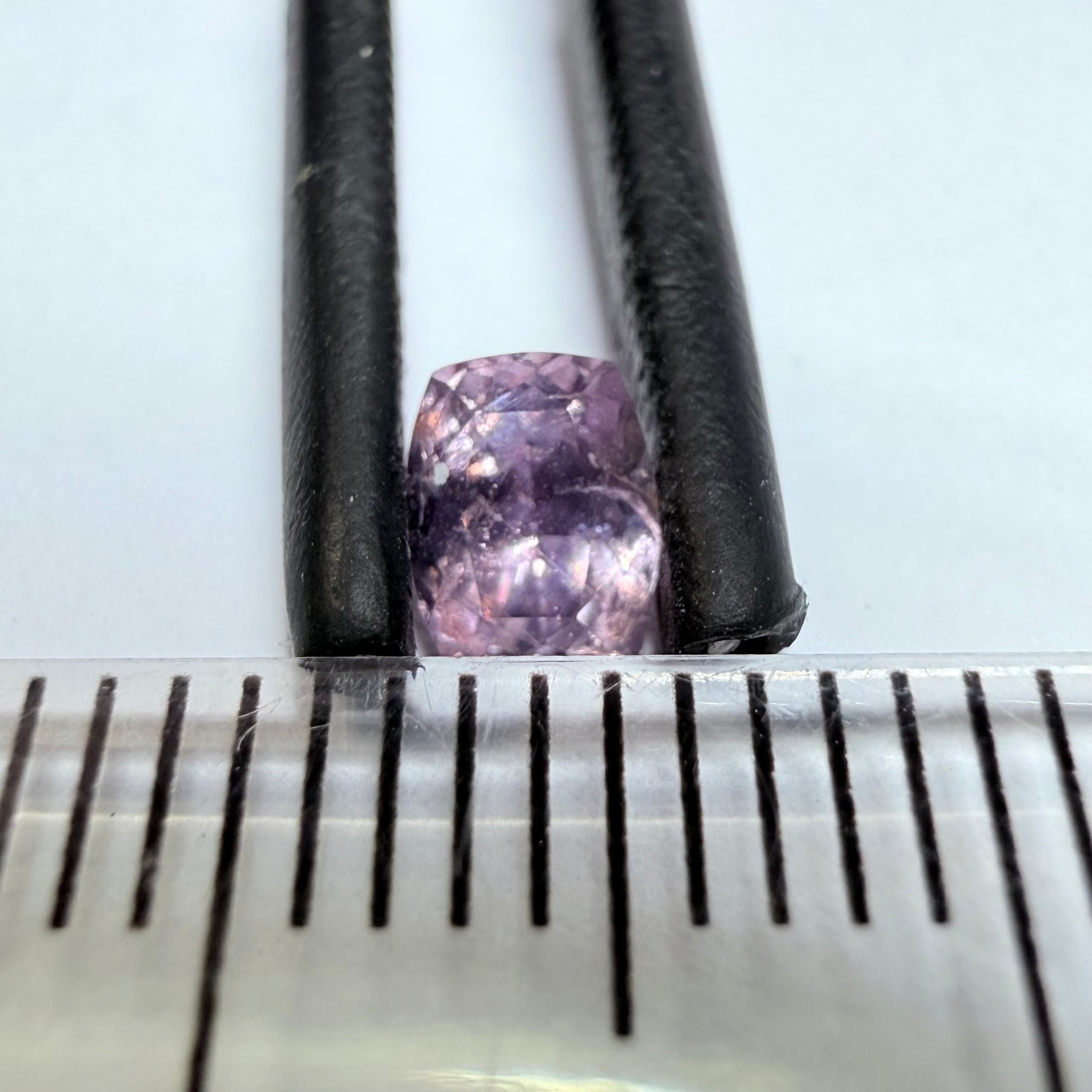 Umba Sapphire, 0.48ct, Umba, Tanzania, Untreated Unheated)