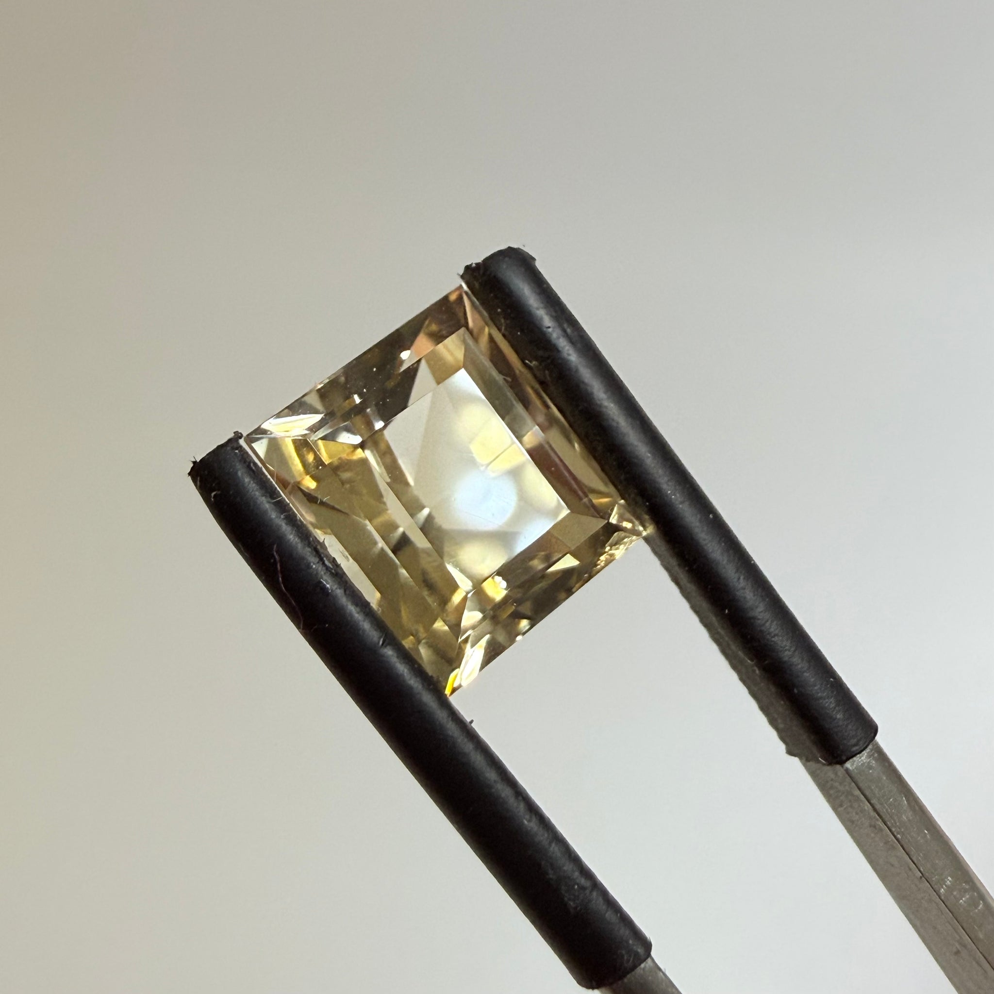 Zambian Citrine, 3.87ct, Untreated Unheated