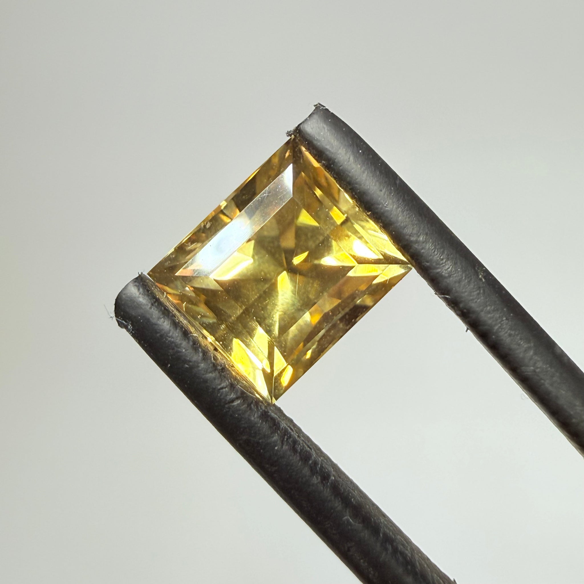 Zambian Citrine, 2.54ct, Untreated Unheated