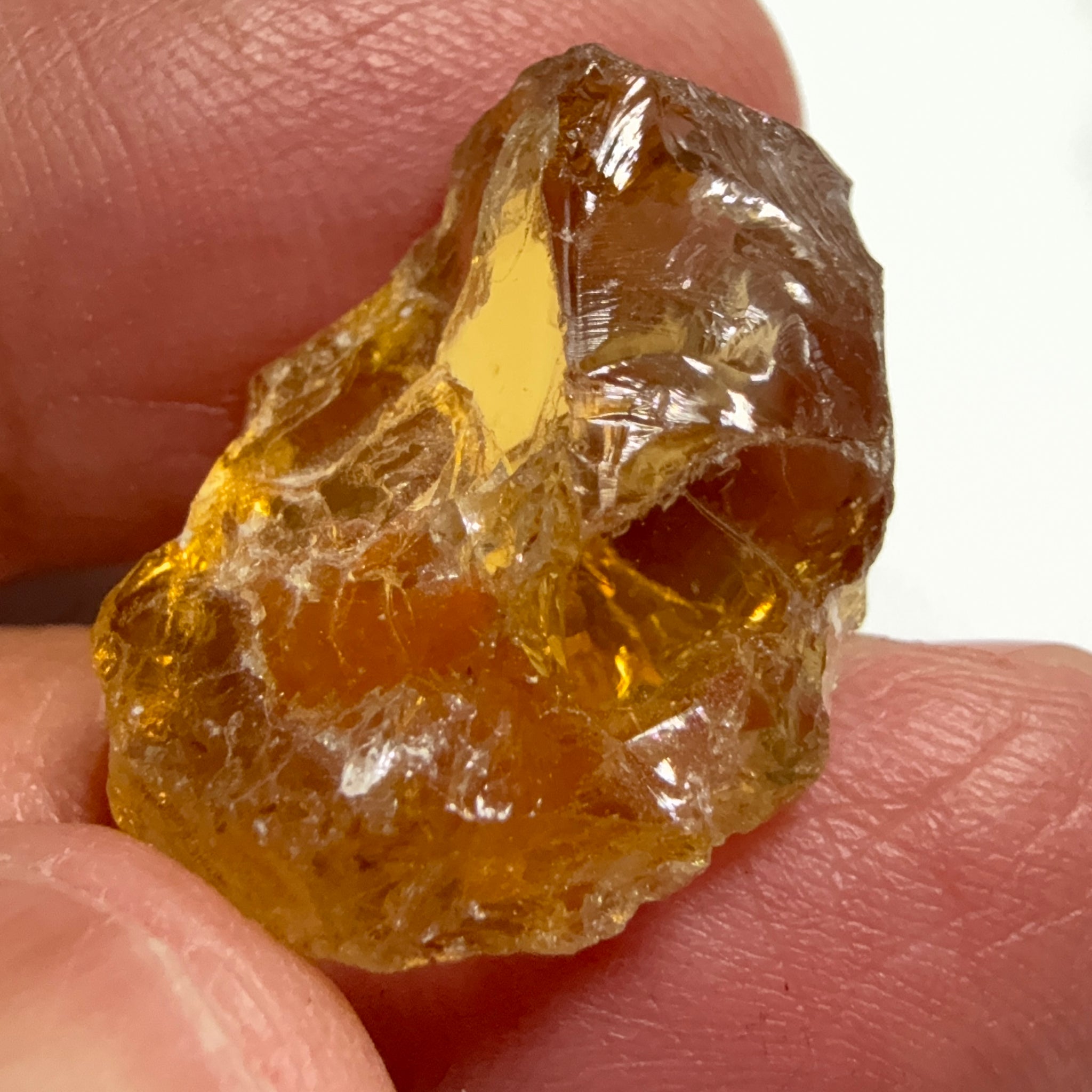 Citrine, 23.10ct, Zambia, Untreated Unheated, VVS-IF, 1 fracture on the outside of the thin part, stone is flat you may need to slice it in two before faceting
