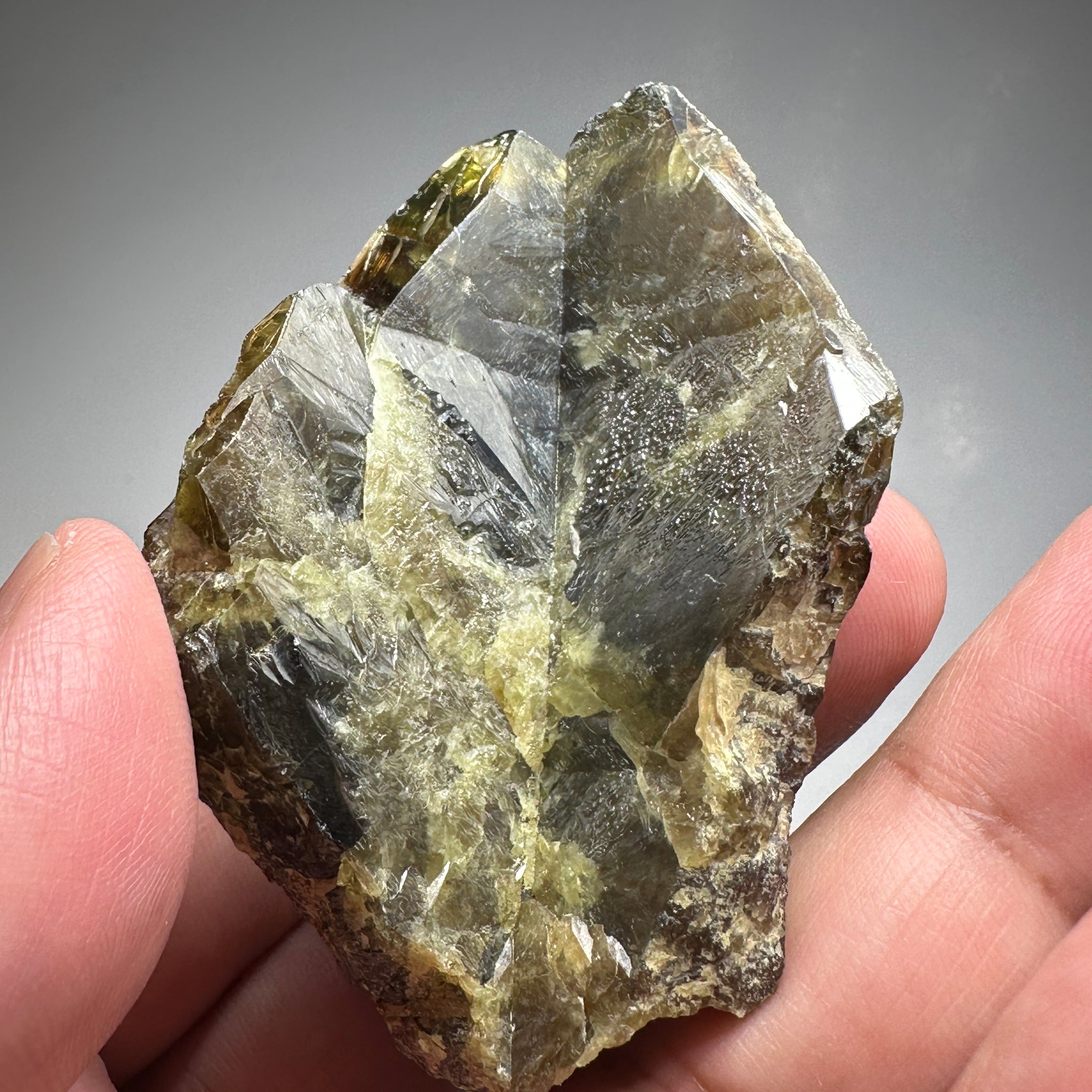 Chrome Sphene Crystal, 83.80gm, Tanzania, Untreated Unheated